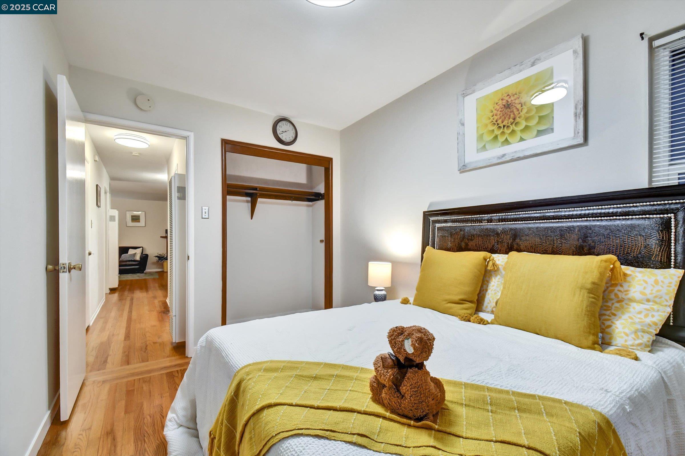 Detail Gallery Image 11 of 18 For 933 Cerrito St, Albany,  CA 94706 - 2 Beds | 1 Baths