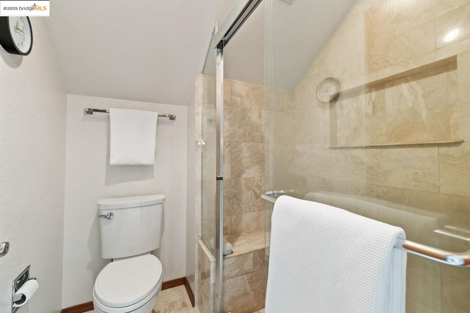 Detail Gallery Image 17 of 48 For 24181 Awahanee Rd., Sonora,  CA 95370 - 3 Beds | 2 Baths