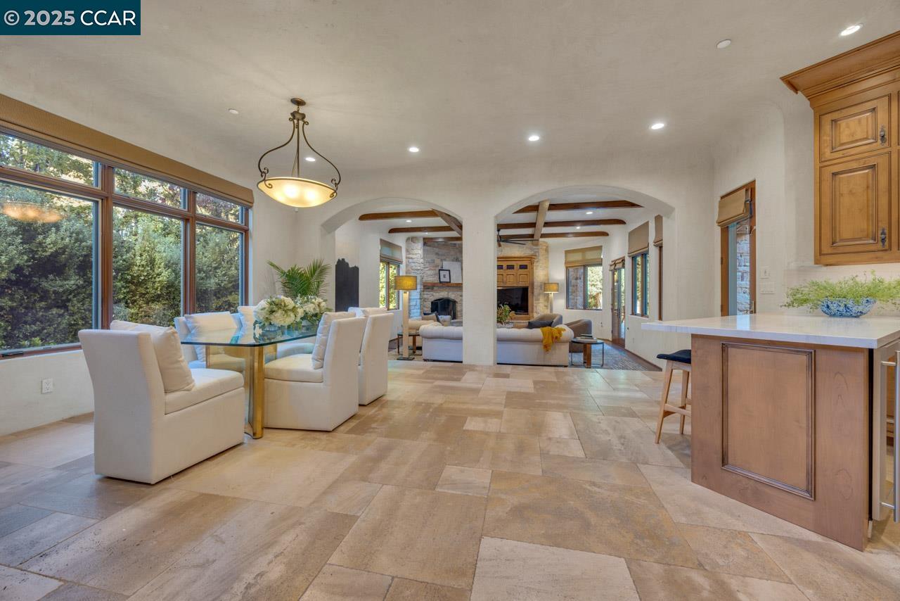 Detail Gallery Image 14 of 54 For 104 Muir Ln, Alamo,  CA 94507 - 5 Beds | 4/1 Baths