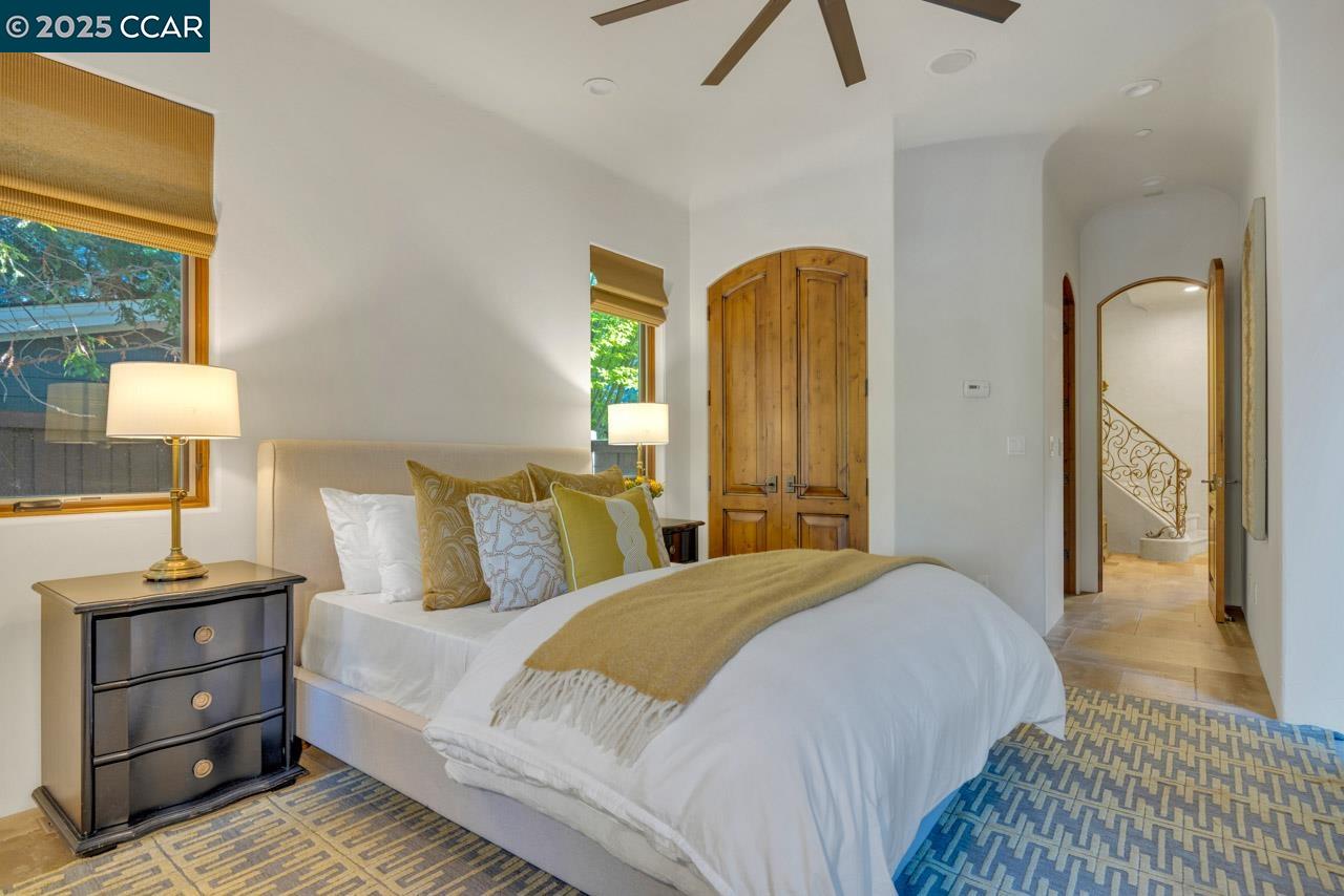 Detail Gallery Image 32 of 54 For 104 Muir Ln, Alamo,  CA 94507 - 5 Beds | 4/1 Baths