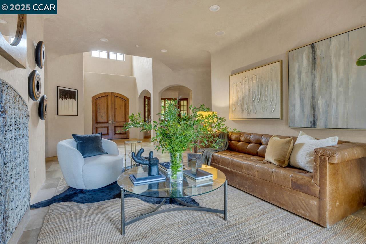 Detail Gallery Image 8 of 54 For 104 Muir Ln, Alamo,  CA 94507 - 5 Beds | 4/1 Baths