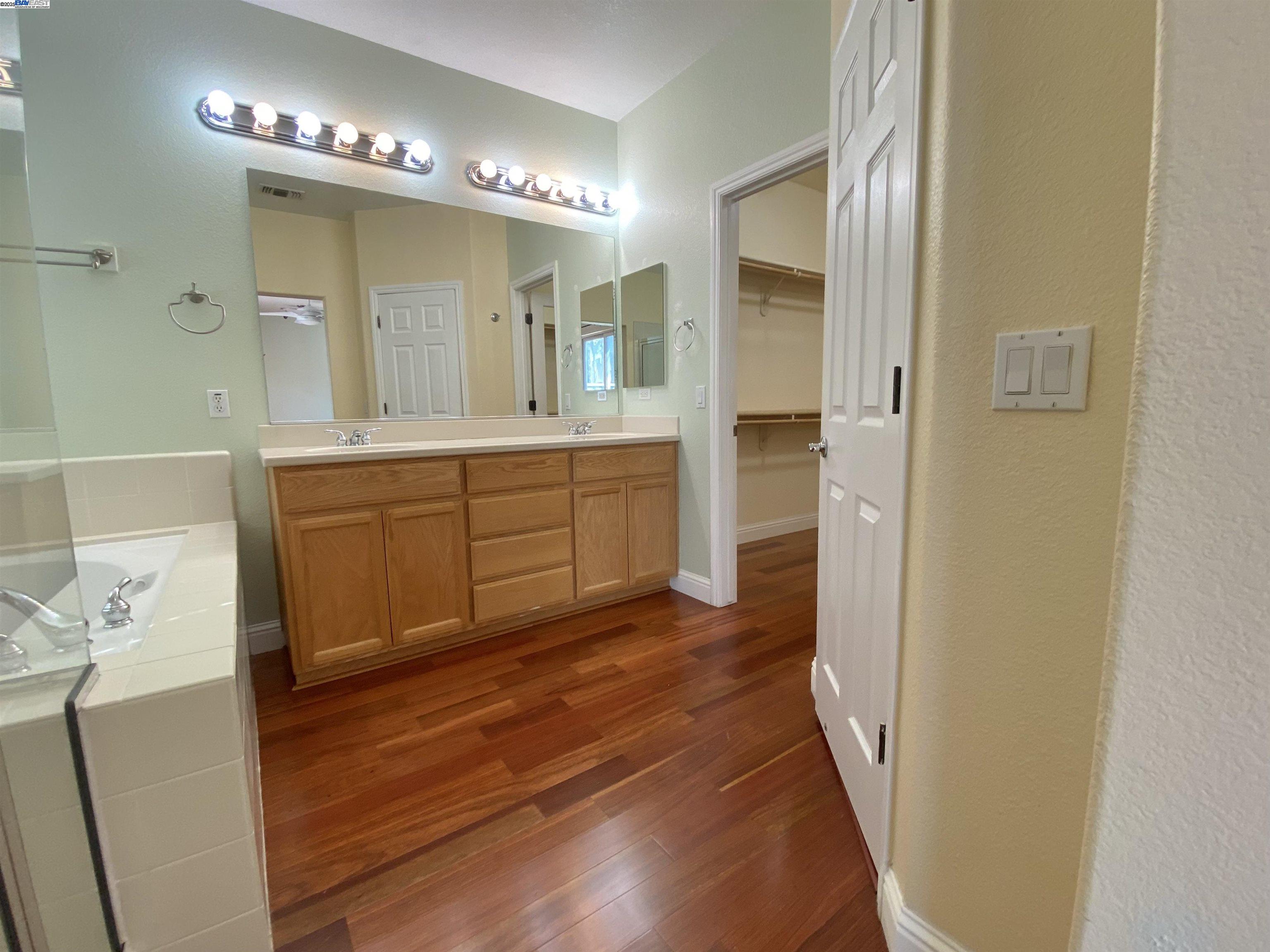 Detail Gallery Image 14 of 31 For 1896 Bankston Dr, Tracy,  CA 95304 - 4 Beds | 2 Baths