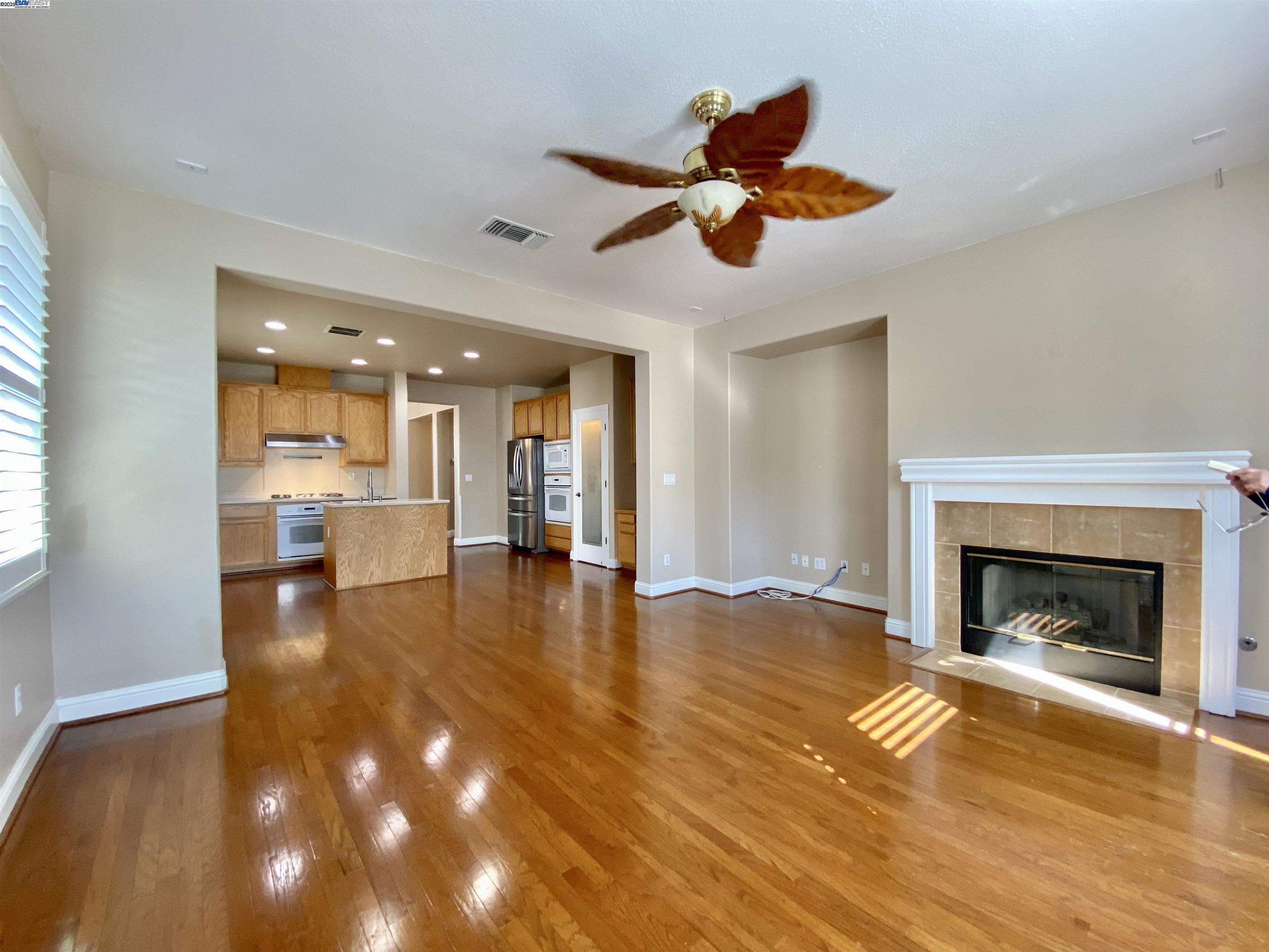 Detail Gallery Image 9 of 31 For 1896 Bankston Dr, Tracy,  CA 95304 - 4 Beds | 2 Baths