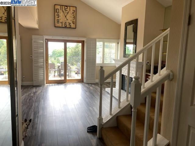 Detail Gallery Image 4 of 7 For 300 S Eagle Nest Ln, Danville,  CA 94506 - 3 Beds | 2/1 Baths