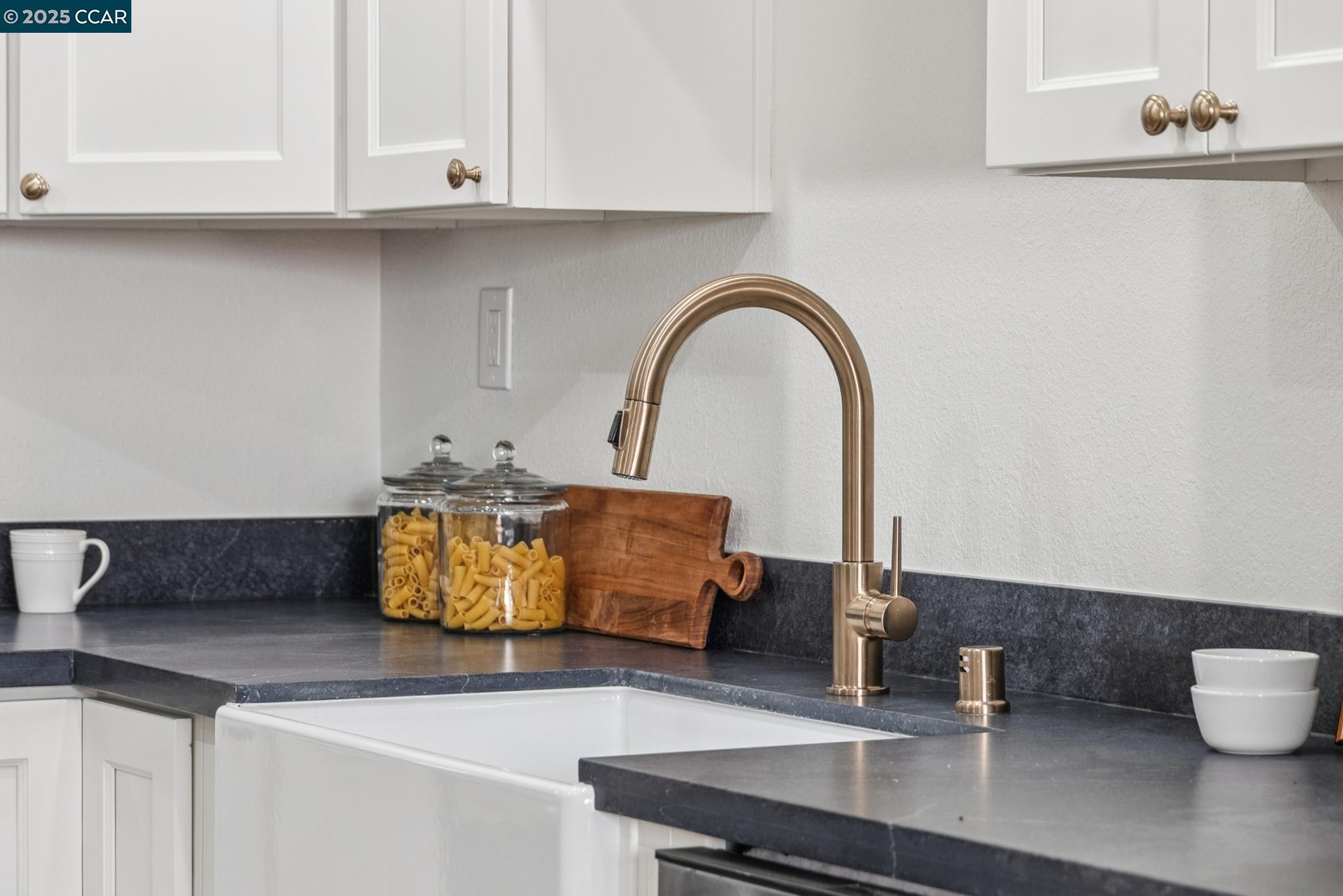 Detail Gallery Image 23 of 60 For 943 Matterhorn Court, Milpitas,  CA 95035-5456 - 2 Beds | 2 Baths