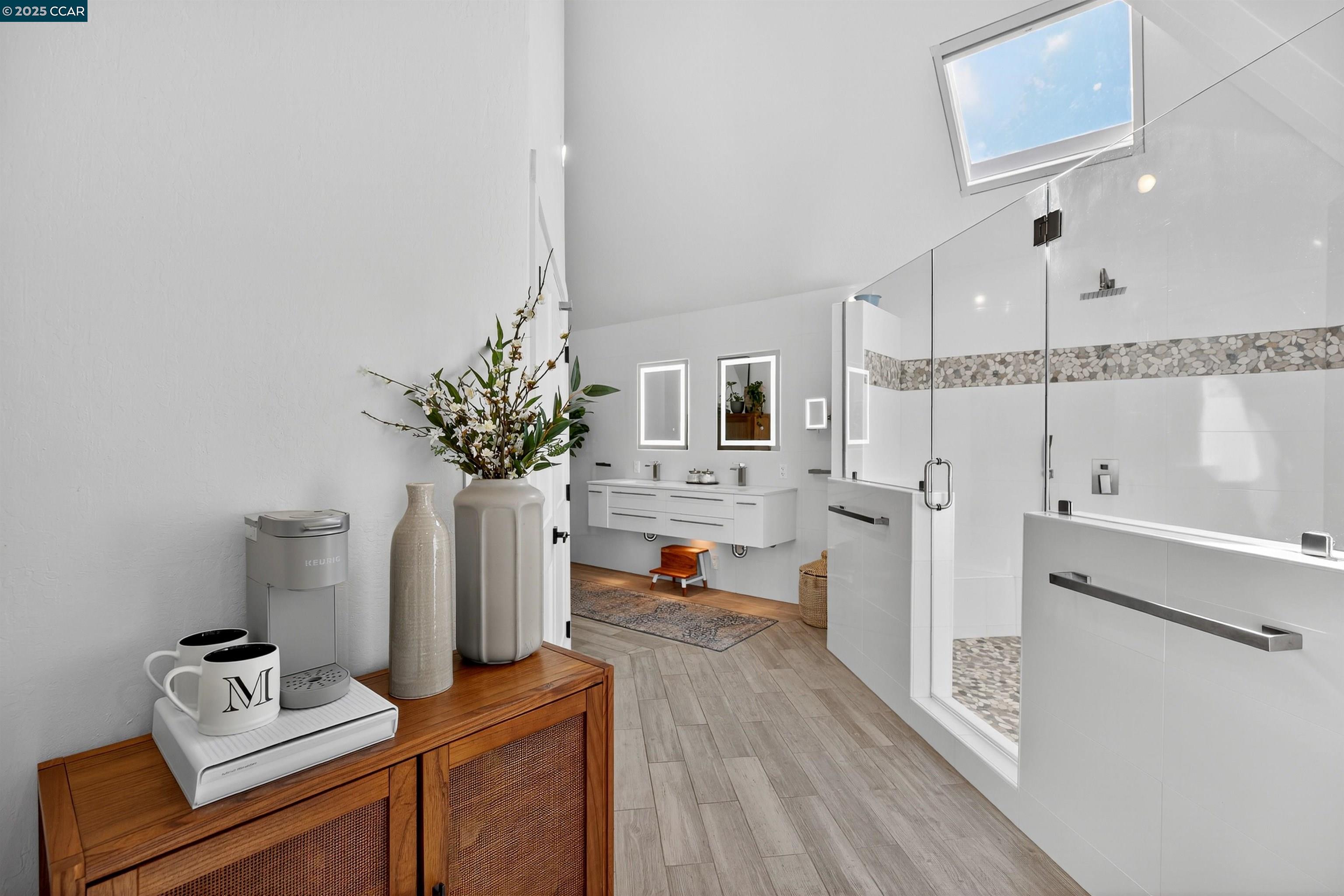 Detail Gallery Image 21 of 60 For 11 Silverhill Way, Lafayette,  CA 94549 - 4 Beds | 3/1 Baths