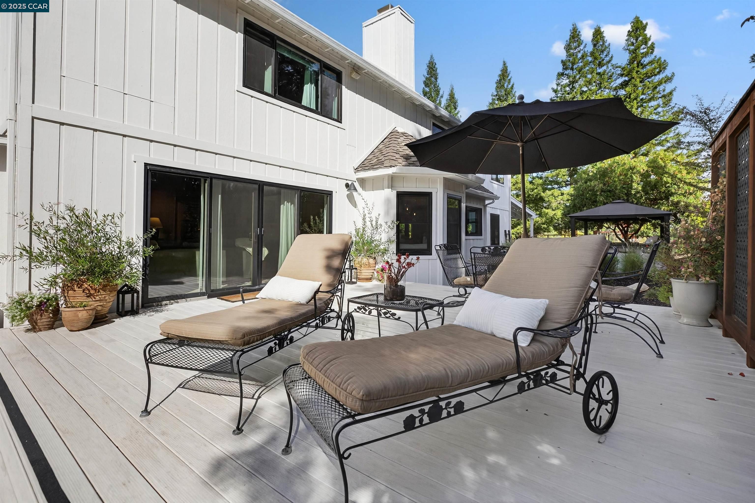 Detail Gallery Image 29 of 60 For 11 Silverhill Way, Lafayette,  CA 94549 - 4 Beds | 3/1 Baths