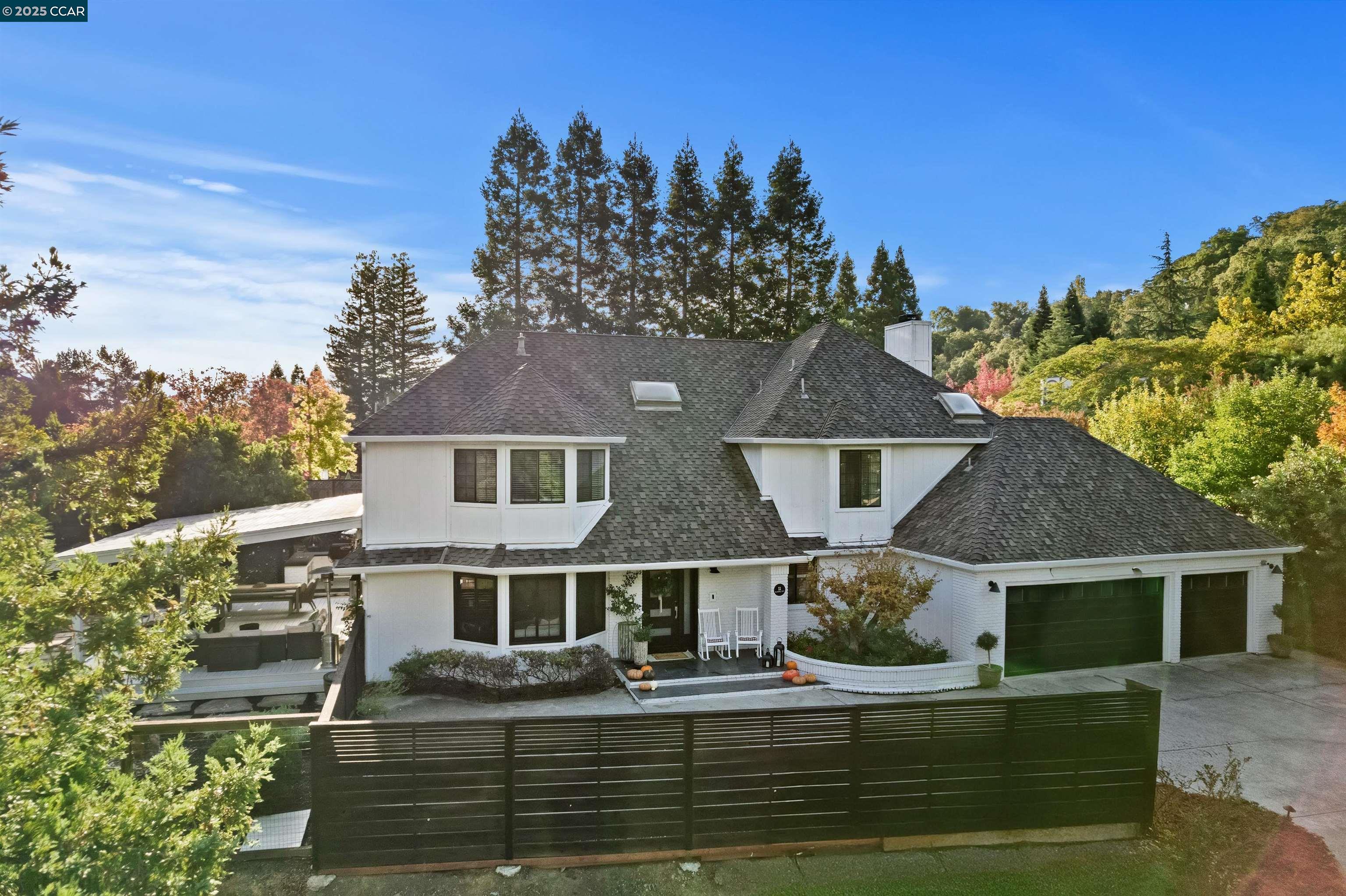 Detail Gallery Image 40 of 60 For 11 Silverhill Way, Lafayette,  CA 94549 - 4 Beds | 3/1 Baths