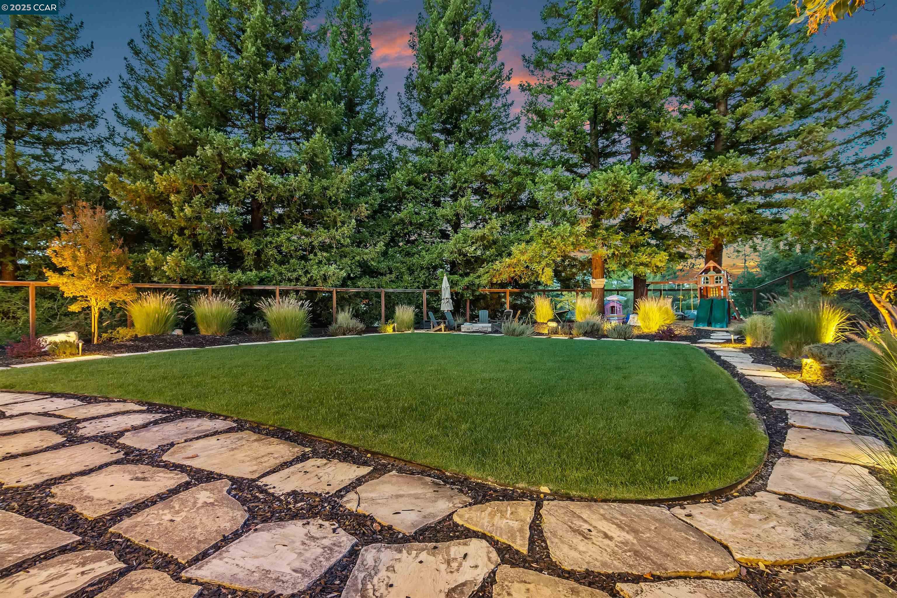 Detail Gallery Image 51 of 60 For 11 Silverhill Way, Lafayette,  CA 94549 - 4 Beds | 3/1 Baths