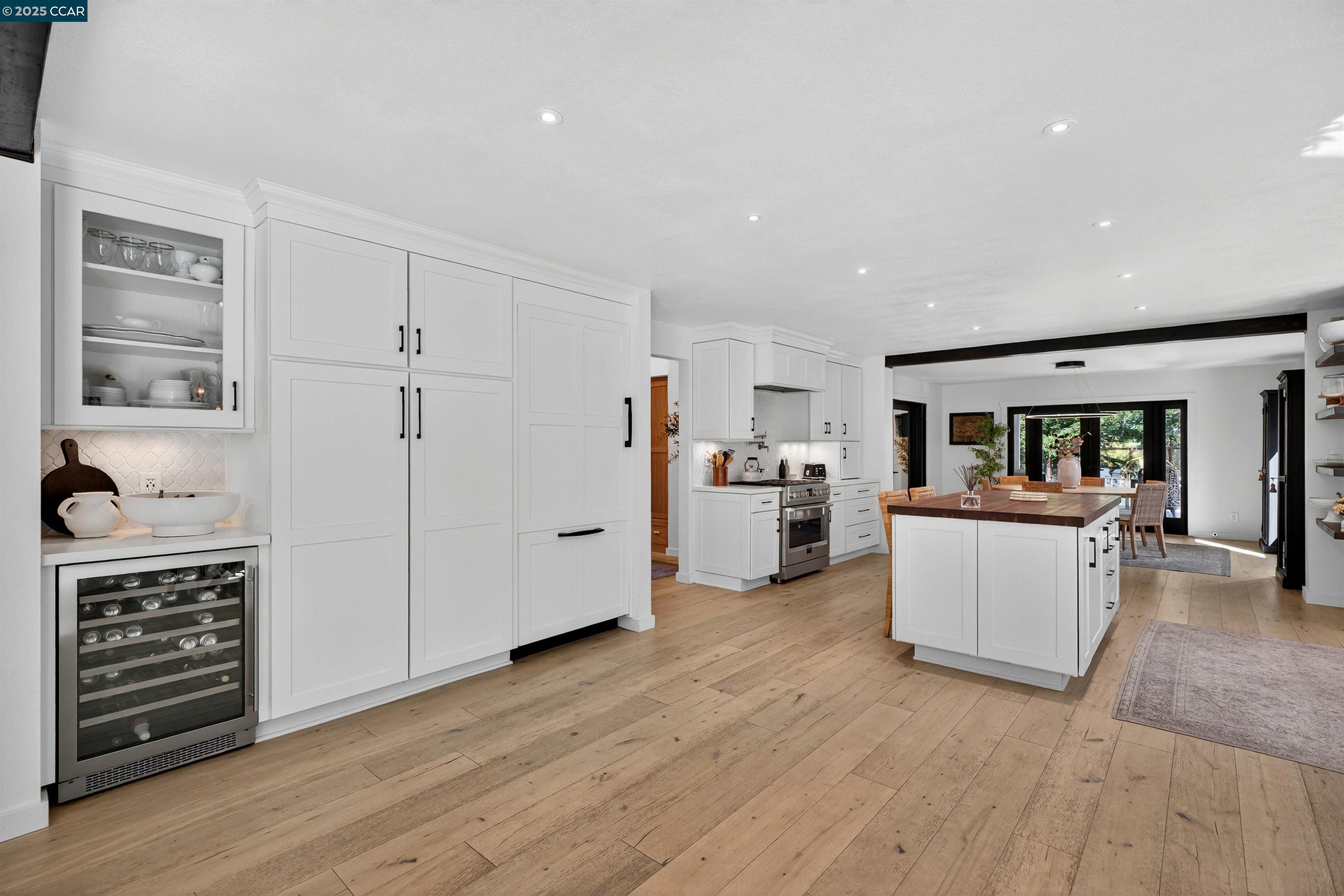 Detail Gallery Image 9 of 60 For 11 Silverhill Way, Lafayette,  CA 94549 - 4 Beds | 3/1 Baths