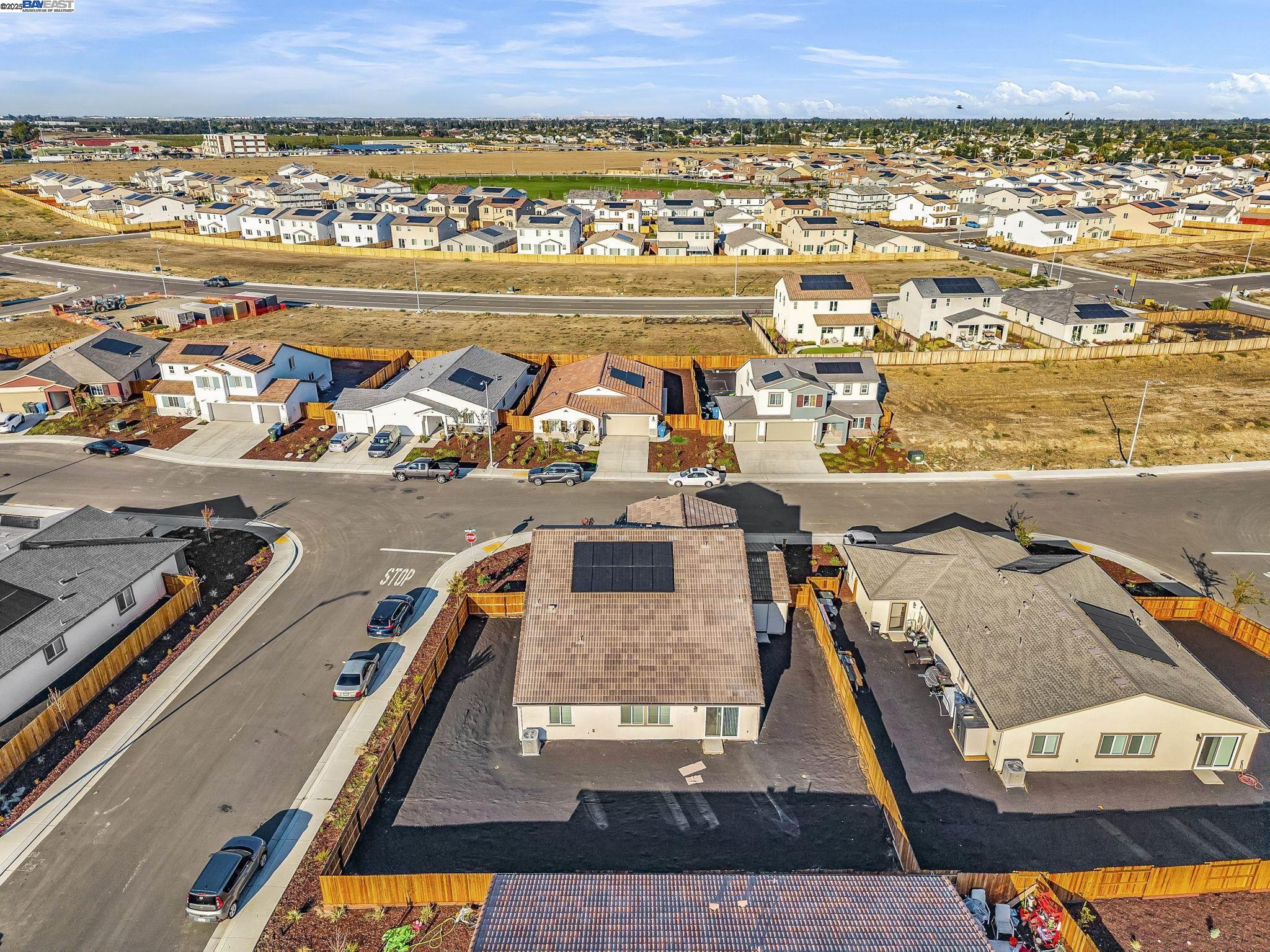 Detail Gallery Image 37 of 39 For 677 Spumante Ln, Manteca,  CA 95337 - 5 Beds | 3 Baths