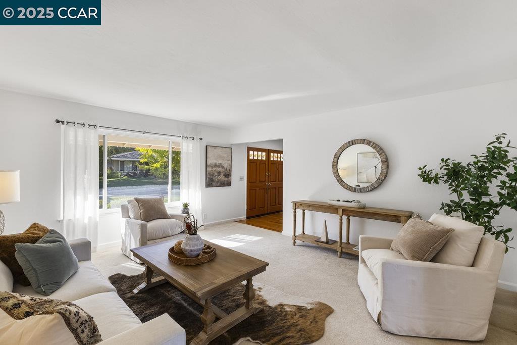 Detail Gallery Image 8 of 44 For 1008 Rachele Rd, Walnut Creek,  CA 94597 - 4 Beds | 2/1 Baths