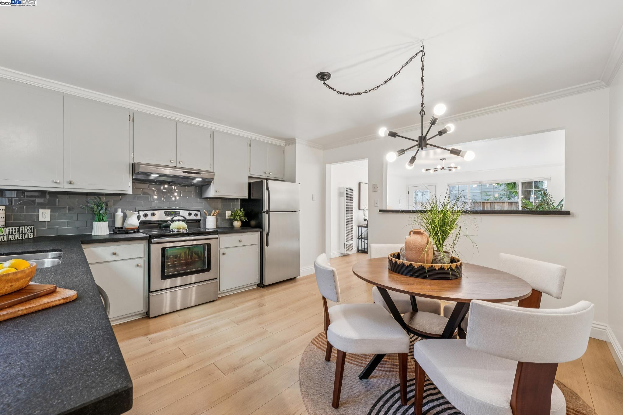 Photo #12: 41115845 Listing: Photo #12