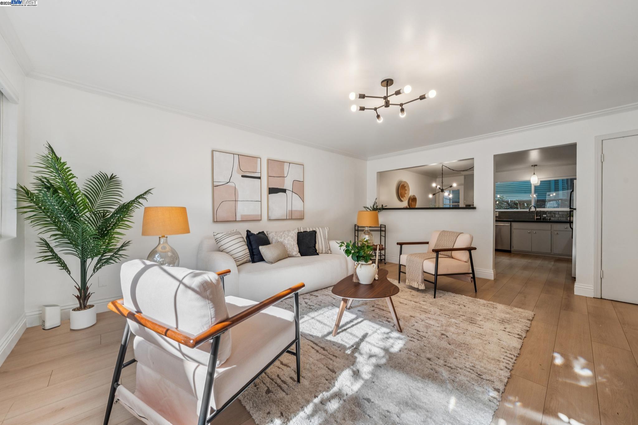 Photo #6: 41115845 Listing: Photo #6