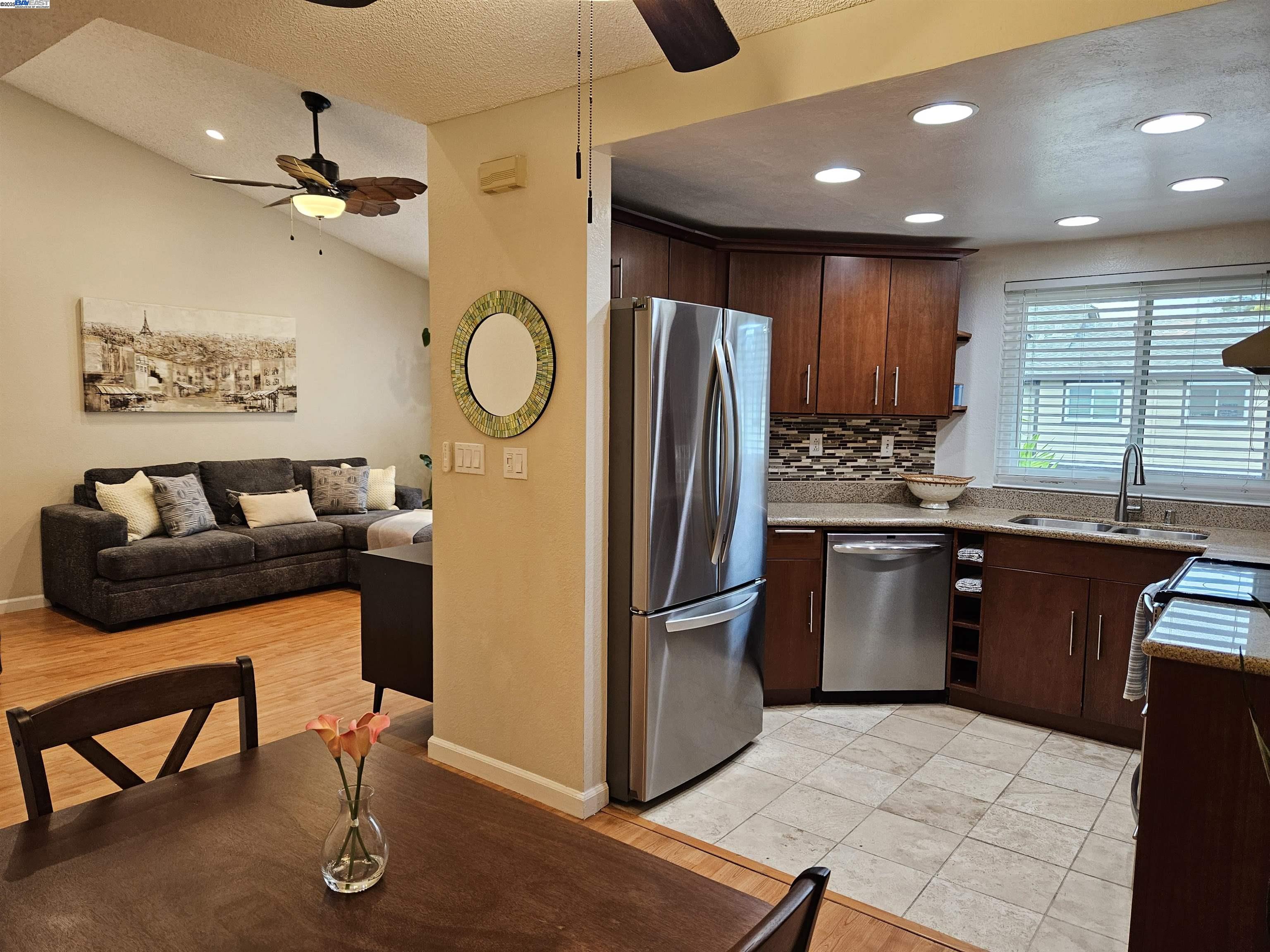 Photo #8: 41115851 Listing: Photo #8