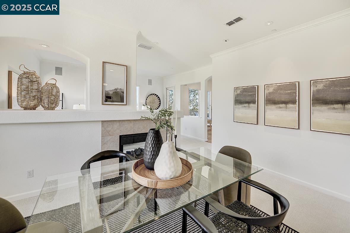 Photo #4: 41115856 Listing: Photo #4