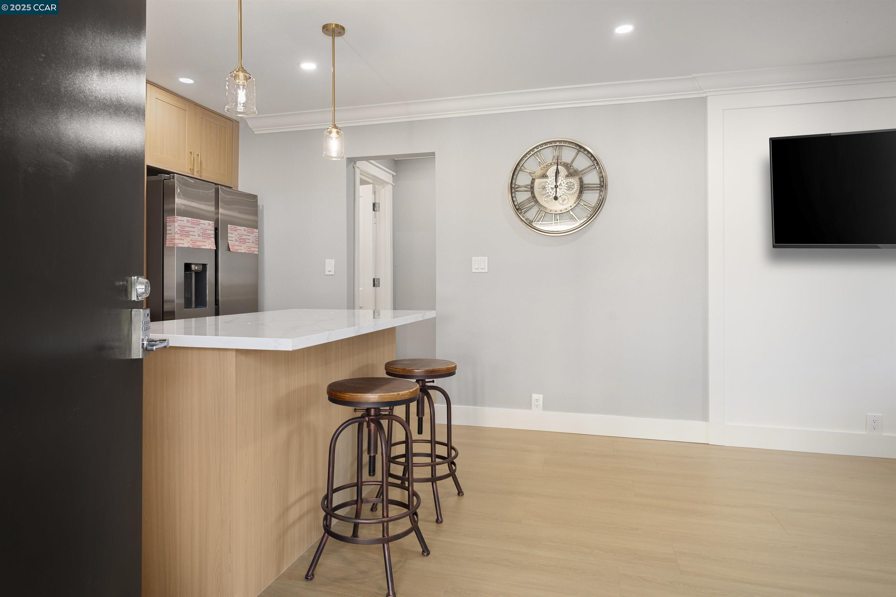 Photo #3: 41115859 Listing: Photo #3
