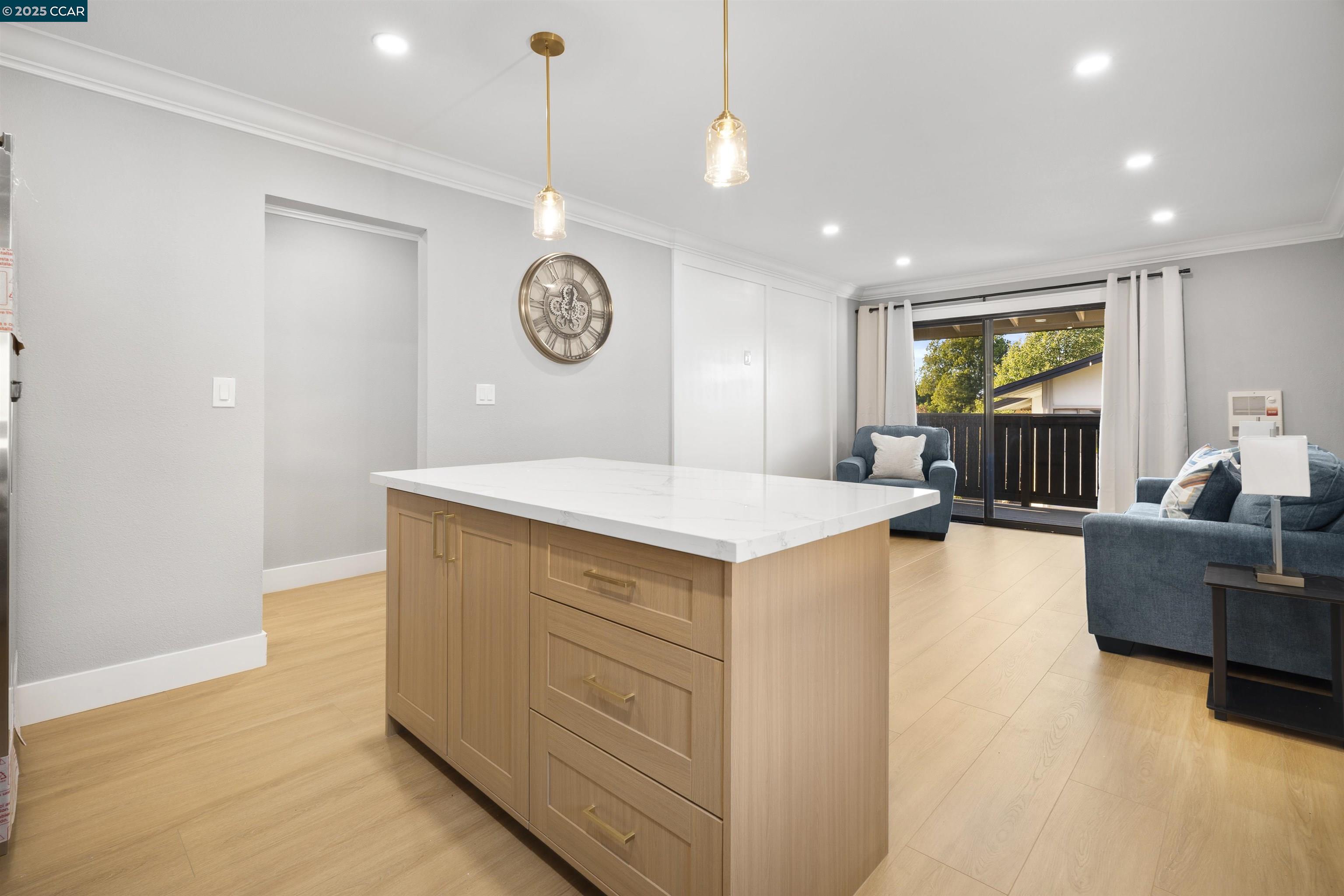 Photo #7: 41115859 Listing: Photo #7