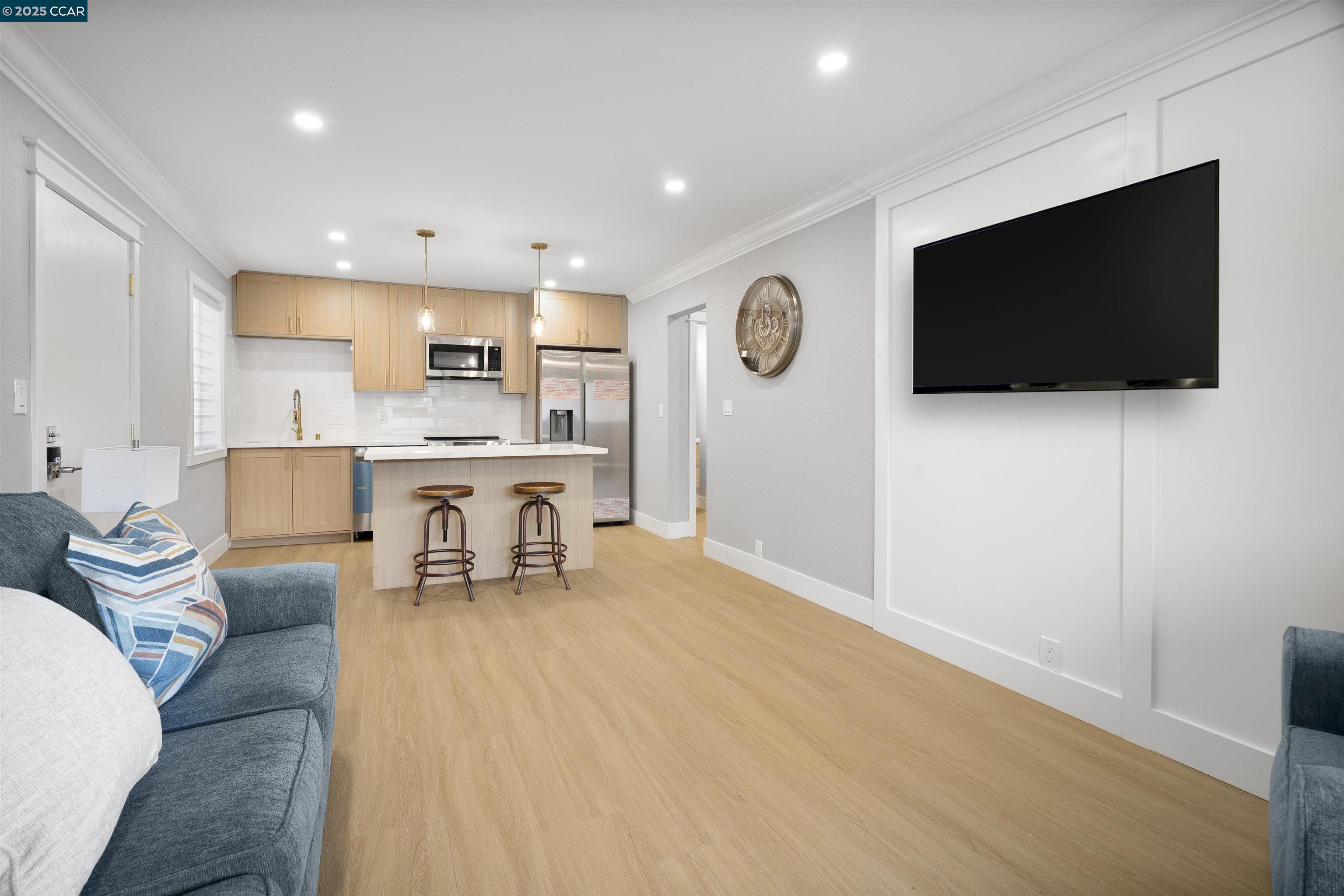 Photo #9: 41115859 Listing: Photo #9