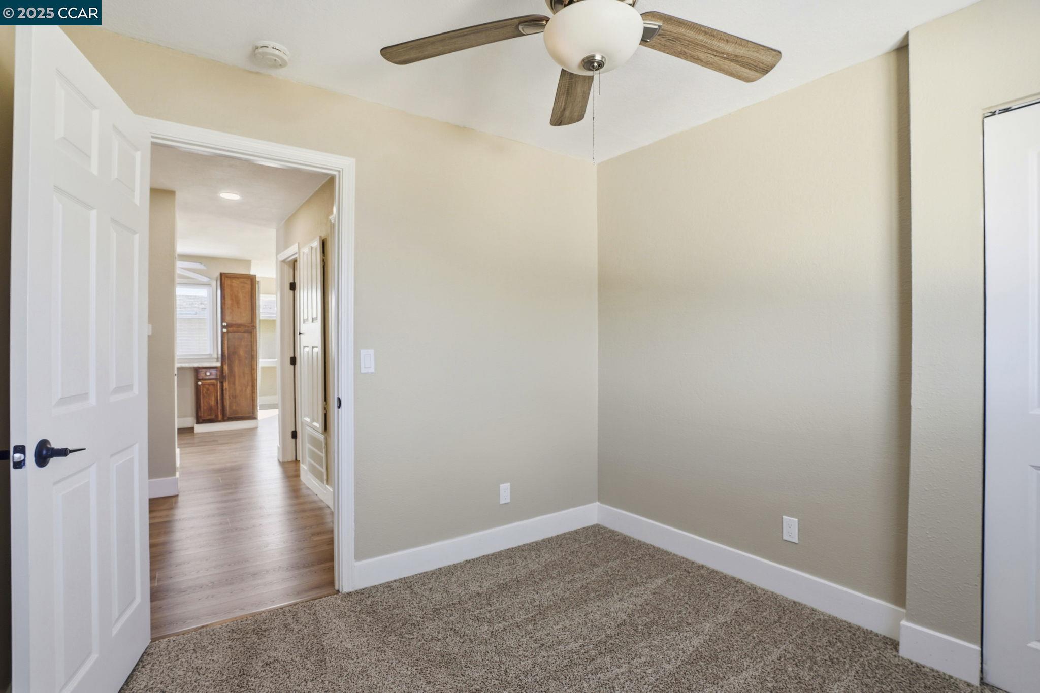 Detail Gallery Image 17 of 27 For 2555 Orange St, Martinez,  CA 94553 - 3 Beds | 2 Baths