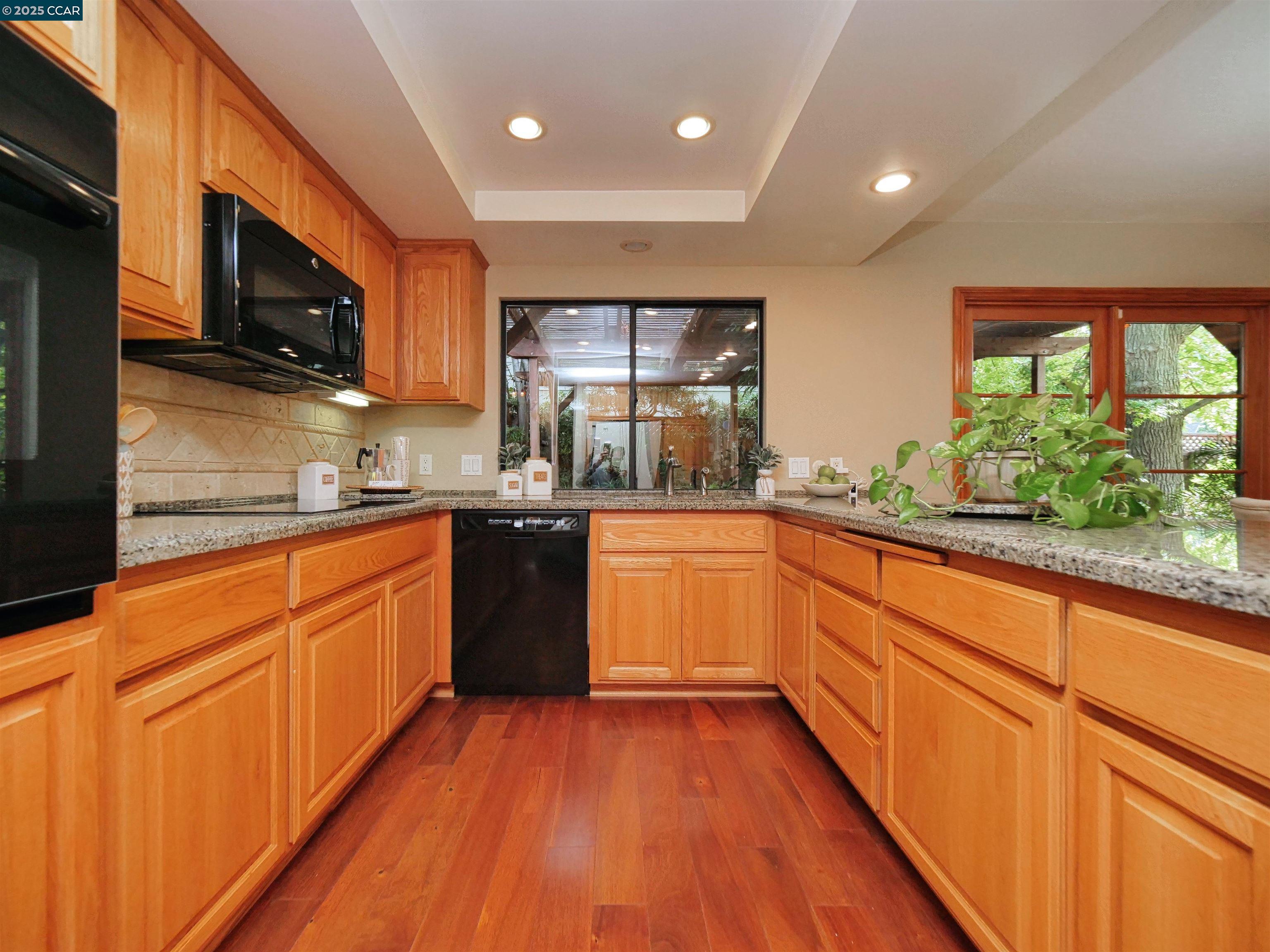 Detail Gallery Image 16 of 60 For 1024 Bermuda Drive, Concord,  CA 94518 - 4 Beds | 2 Baths