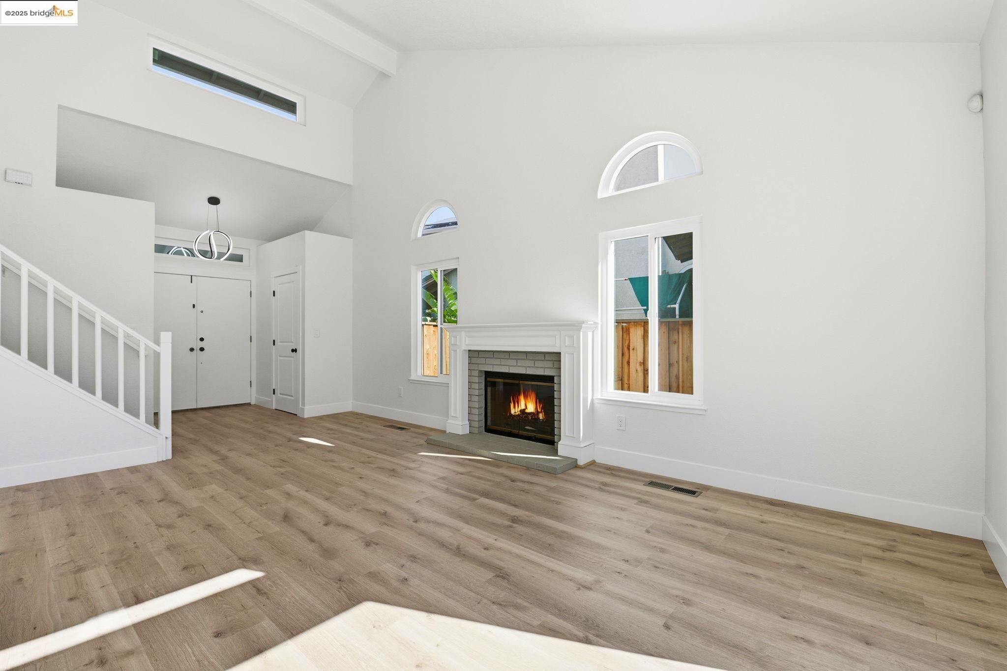 Detail Gallery Image 9 of 39 For 1486 Waverly Way, Pittsburg,  CA 94565 - 4 Beds | 2/1 Baths