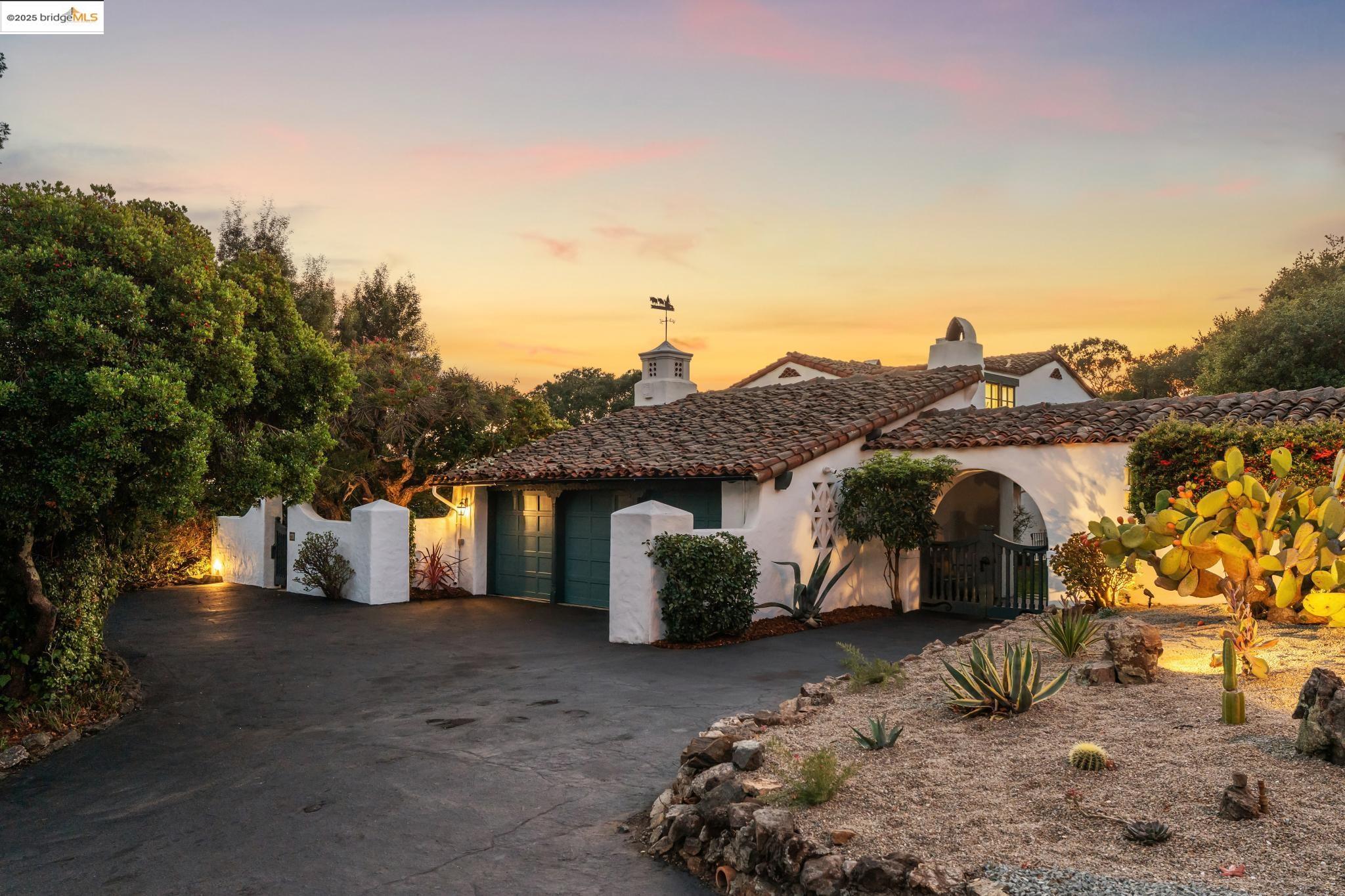 Detail Gallery Image 55 of 60 For 6801 Estates Drive, Oakland,  CA 94611 - 5 Beds | 4/1 Baths