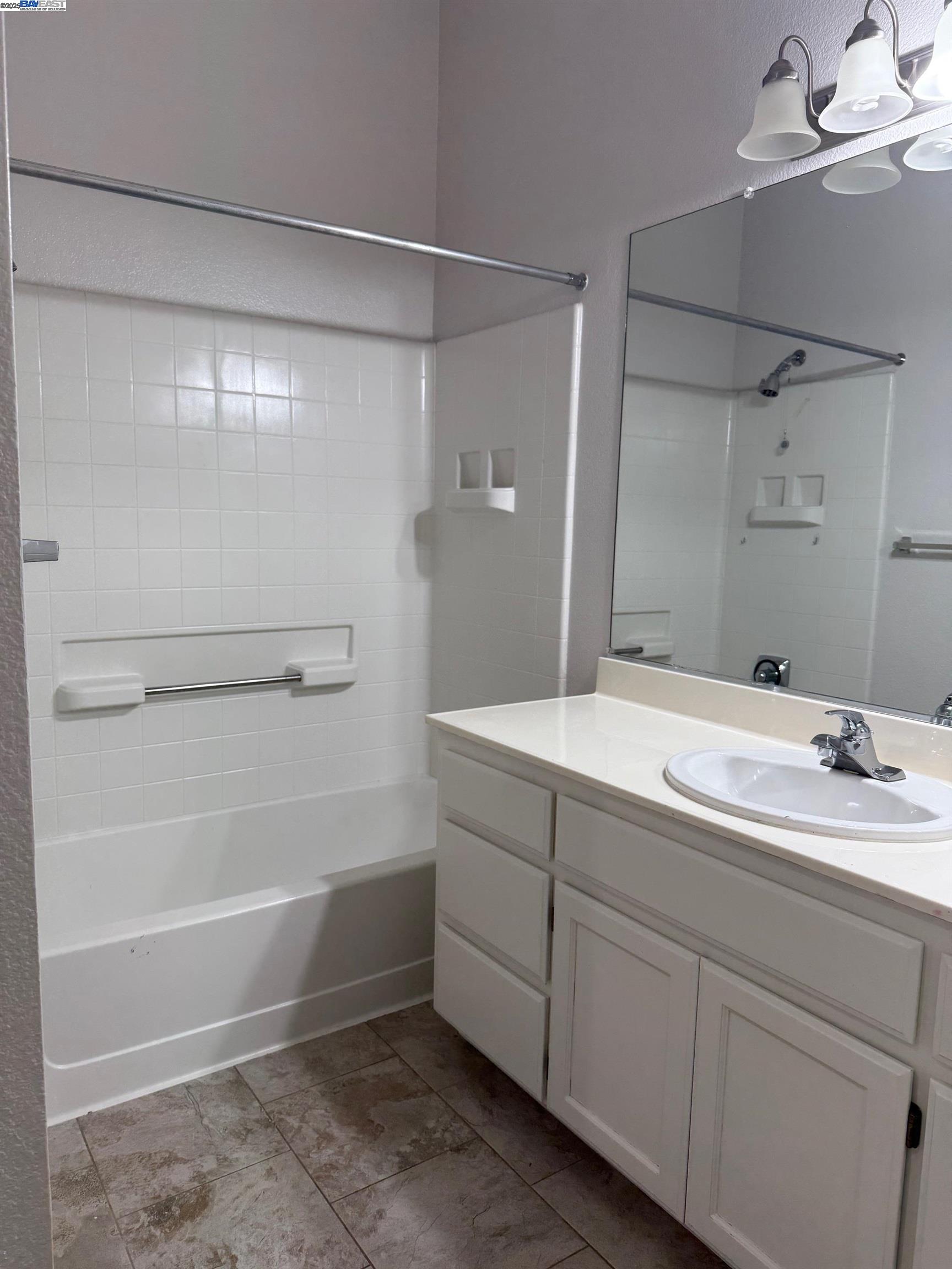 Detail Gallery Image 16 of 20 For 1230 Sutter Creek Ln, San Ramon,  CA 94583 - 2 Beds | 2/1 Baths