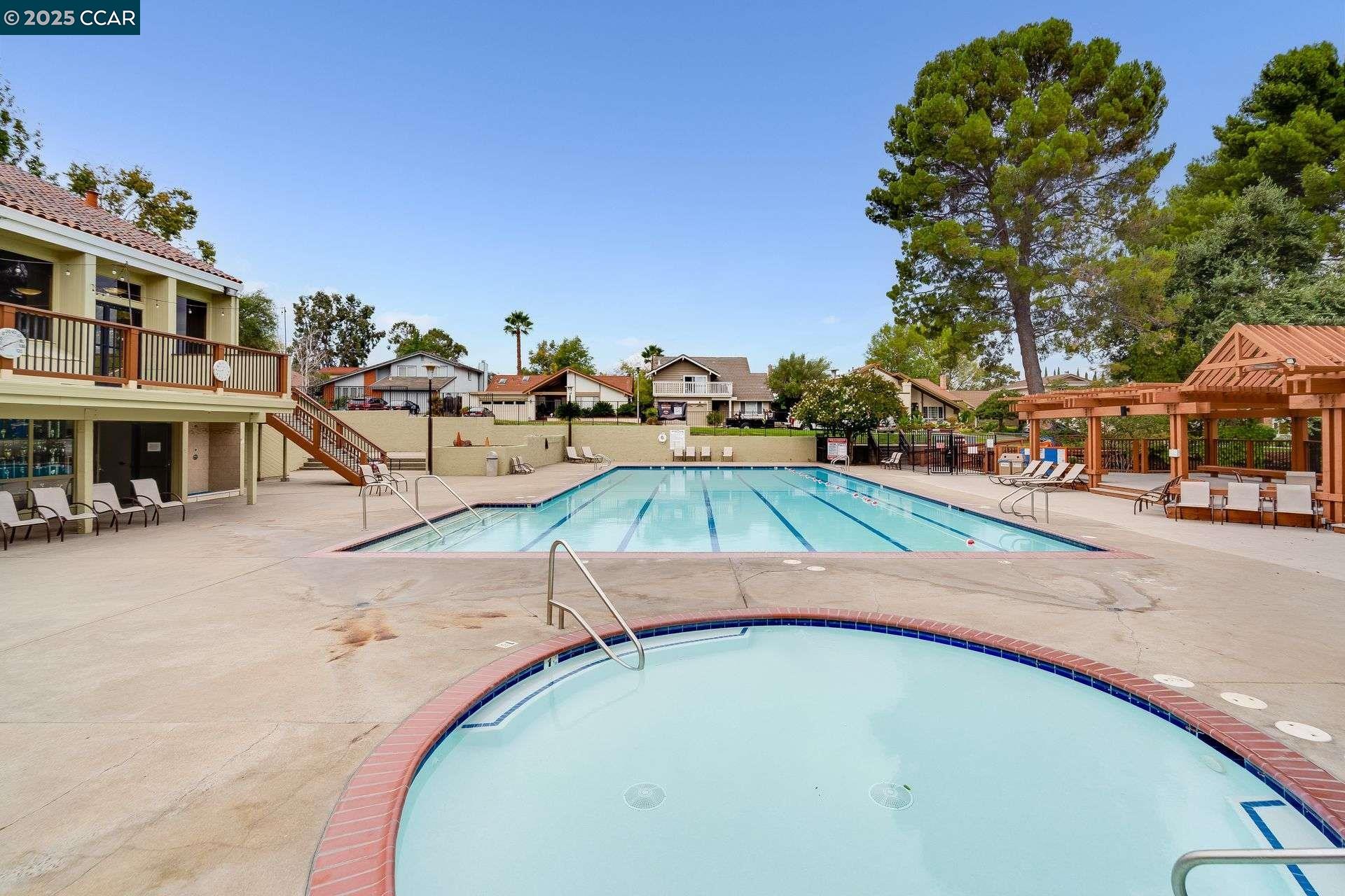 Detail Gallery Image 18 of 24 For 4695 S Larwin Ave, Concord,  CA 94521 - 3 Beds | 2/1 Baths