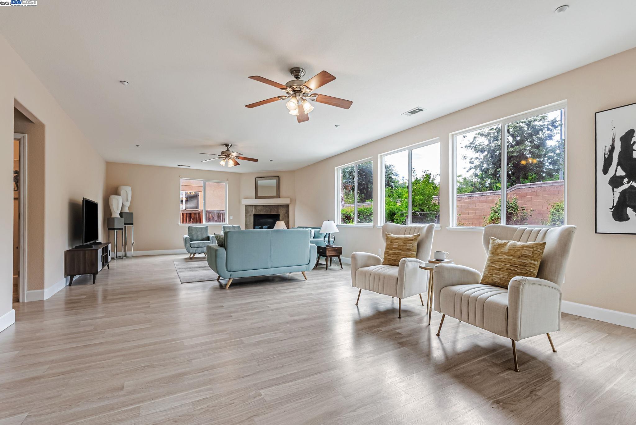 Detail Gallery Image 17 of 60 For 141 Pescara Blvd, Brentwood,  CA 94513 - 4 Beds | 2/1 Baths