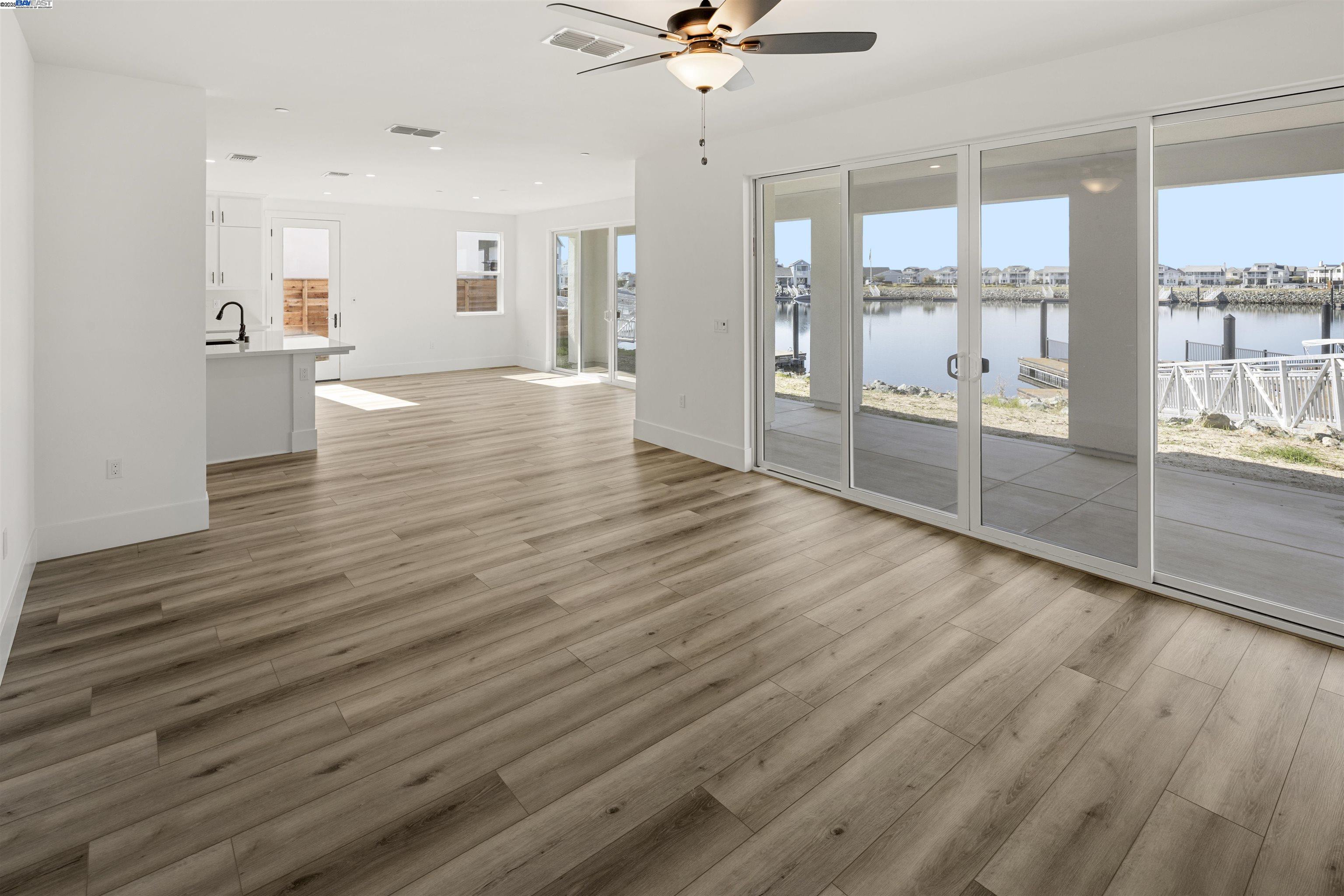 Detail Gallery Image 11 of 33 For 16 Grey Whale Place, Bethel Island,  CA 94511 - 3 Beds | 3 Baths