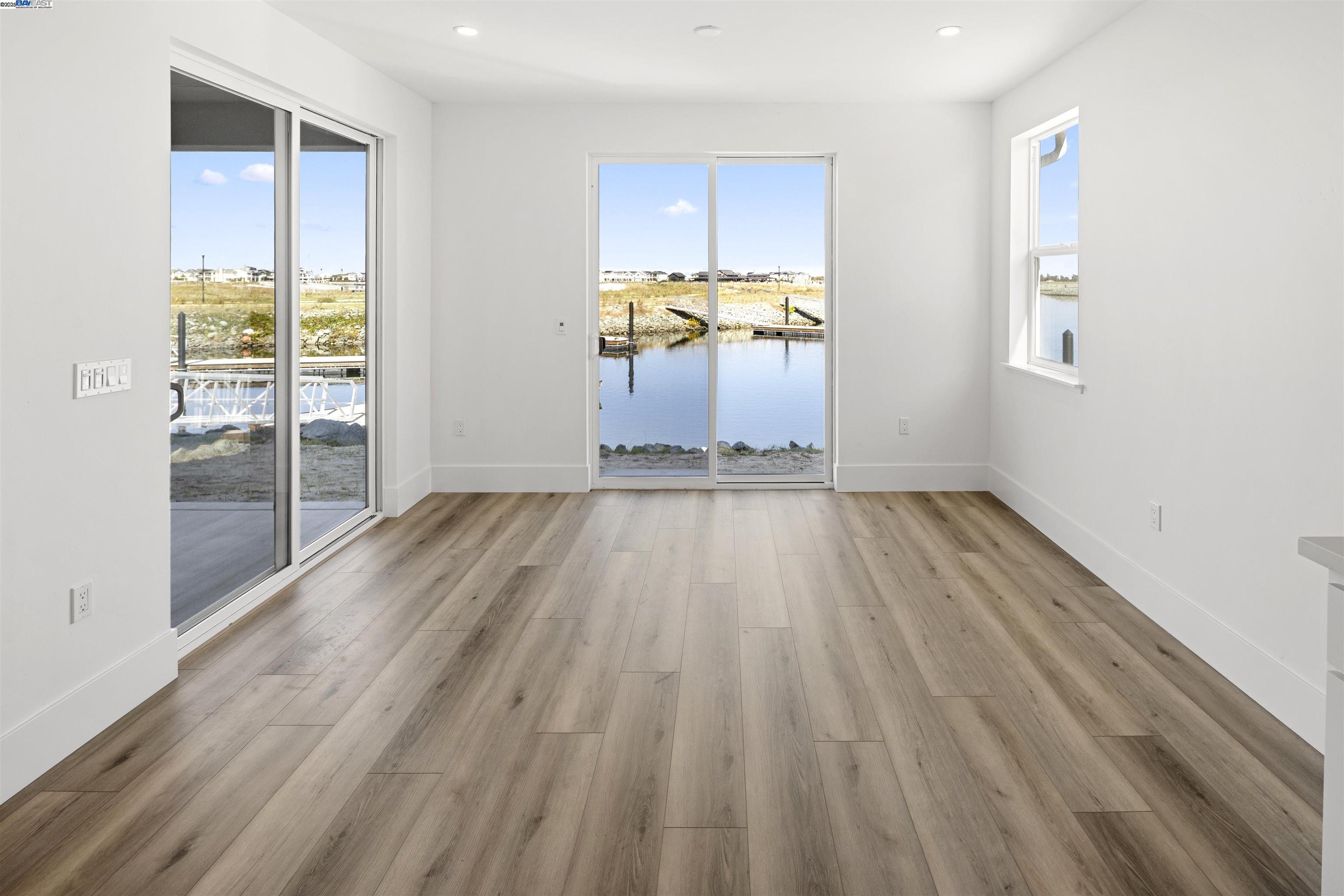 Detail Gallery Image 11 of 35 For 3641 Delta Coves Drive, Bethel Island,  CA 94511 - 5 Beds | 3 Baths