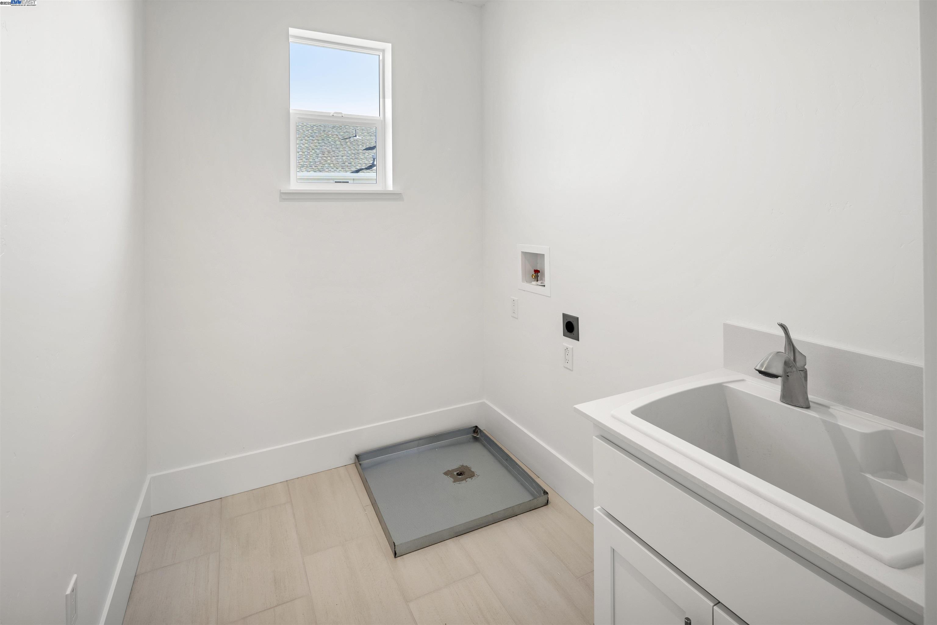 Detail Gallery Image 24 of 35 For 3641 Delta Coves Drive, Bethel Island,  CA 94511 - 5 Beds | 3 Baths