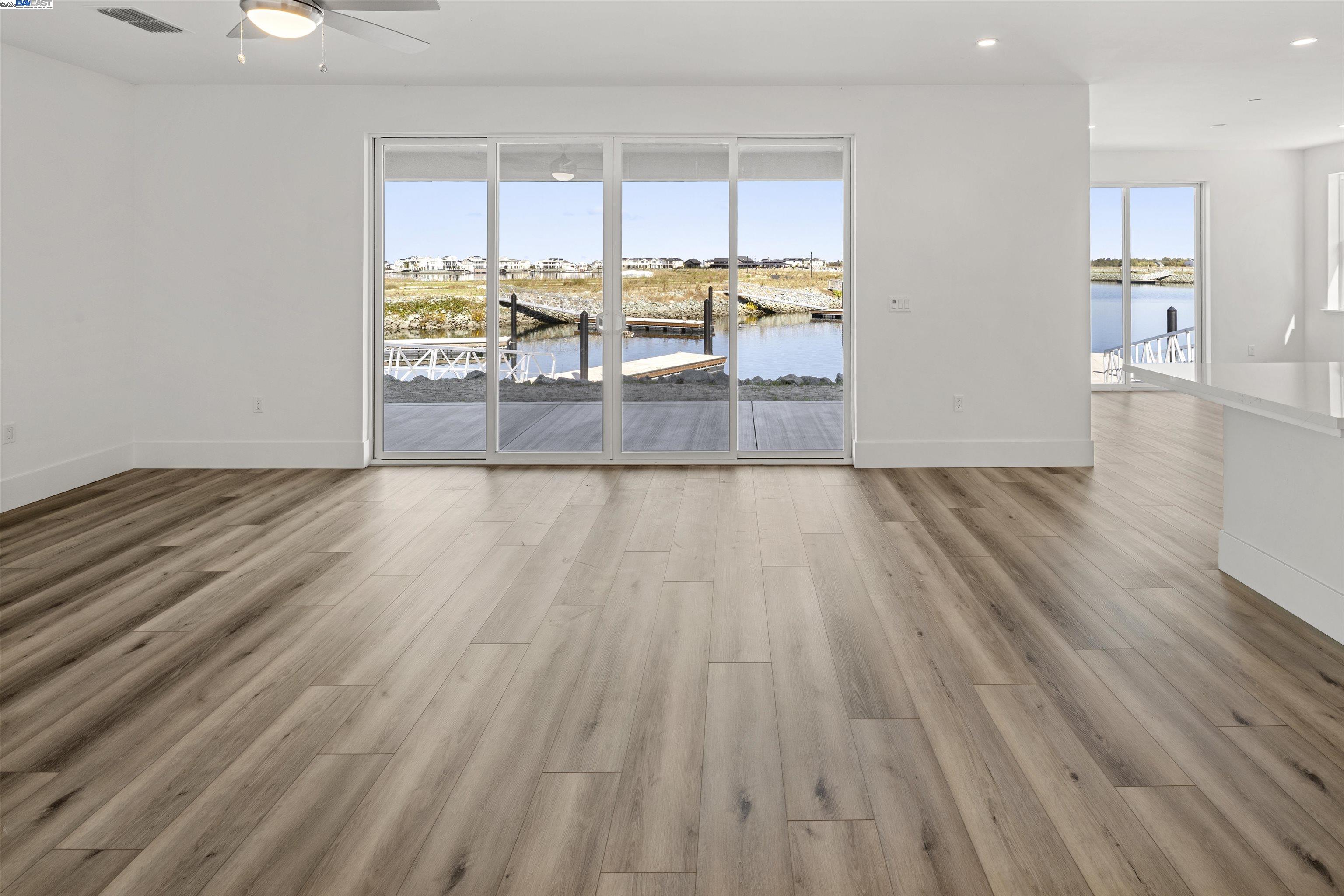 Detail Gallery Image 5 of 35 For 3641 Delta Coves Drive, Bethel Island,  CA 94511 - 5 Beds | 3 Baths