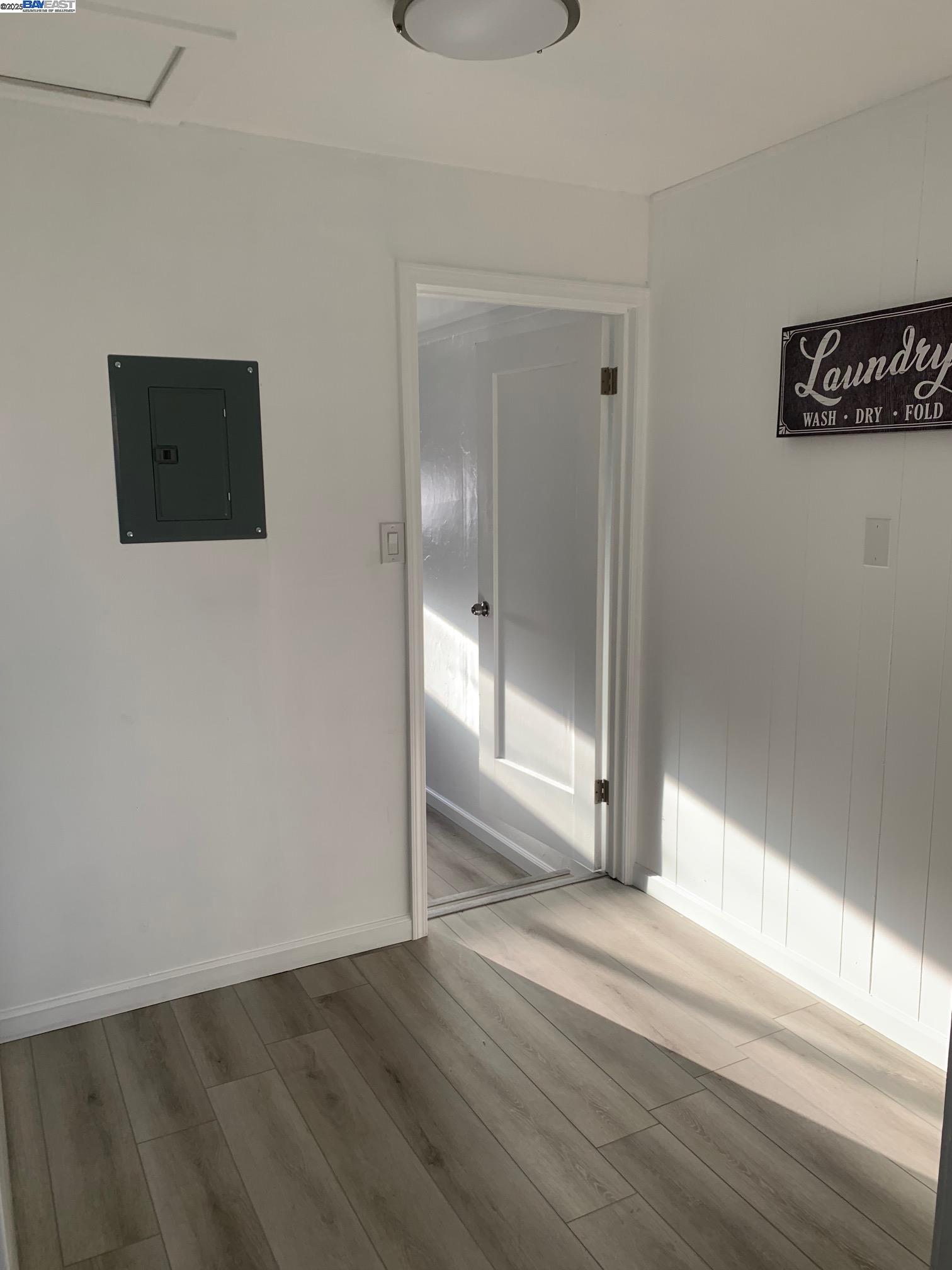 Detail Gallery Image 11 of 25 For 808 Martin Blvd, San Leandro,  CA 94577 - 2 Beds | 1 Baths