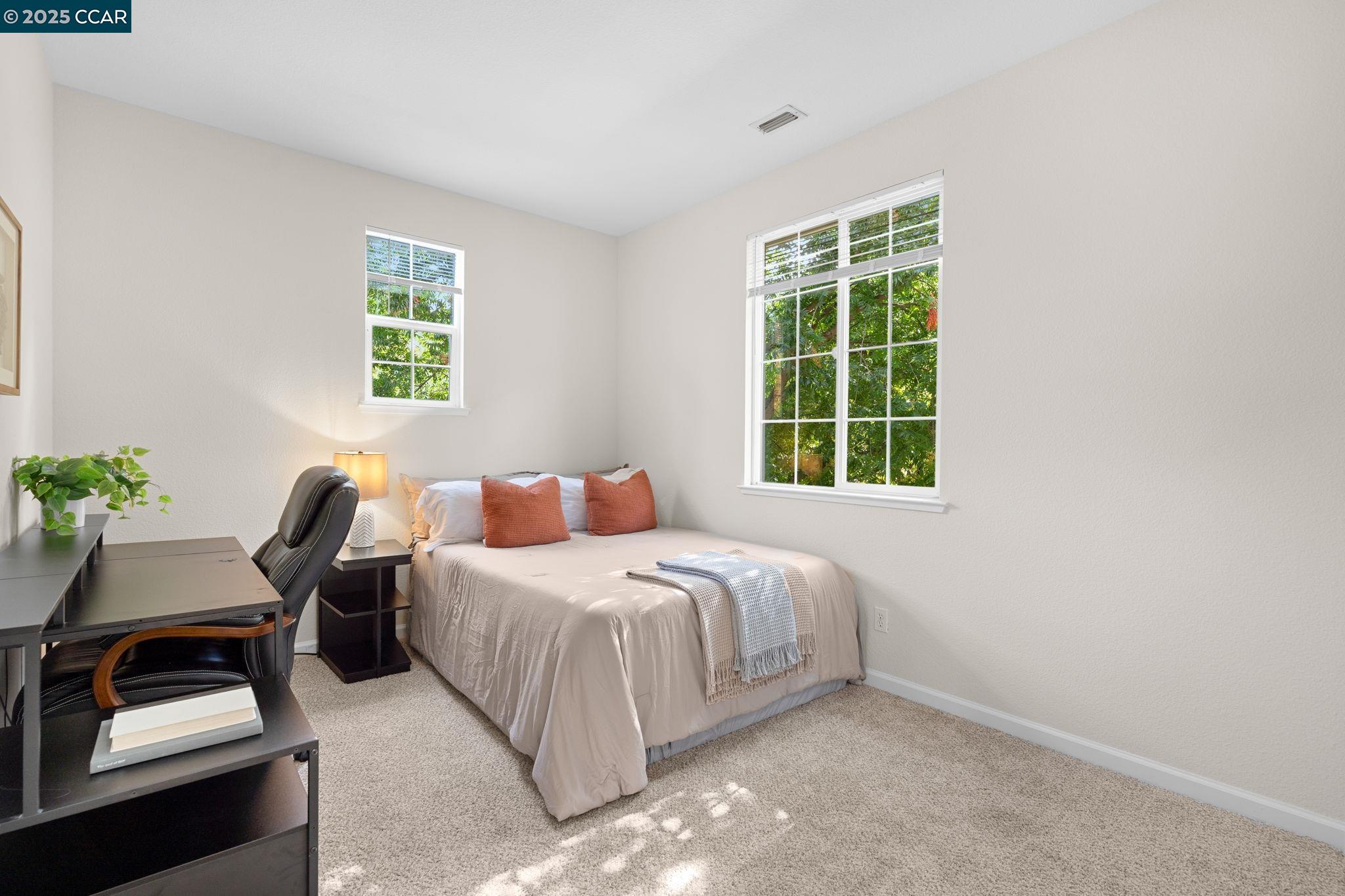 Detail Gallery Image 26 of 46 For 2805 Euclid Ave, Concord,  CA 94519 - 3 Beds | 2/1 Baths