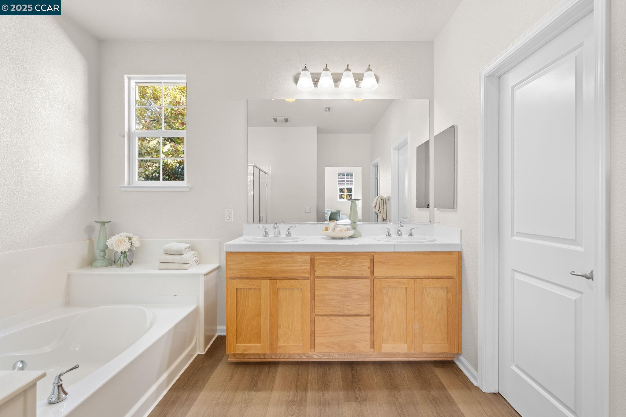 Detail Gallery Image 42 of 46 For 2805 Euclid Ave, Concord,  CA 94519 - 3 Beds | 2/1 Baths