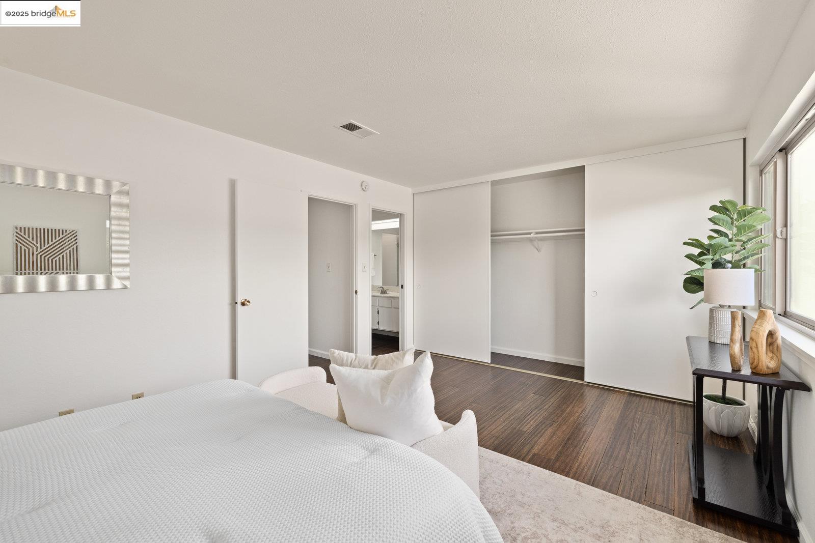 Photo #24: 41115908 Listing: Photo #24