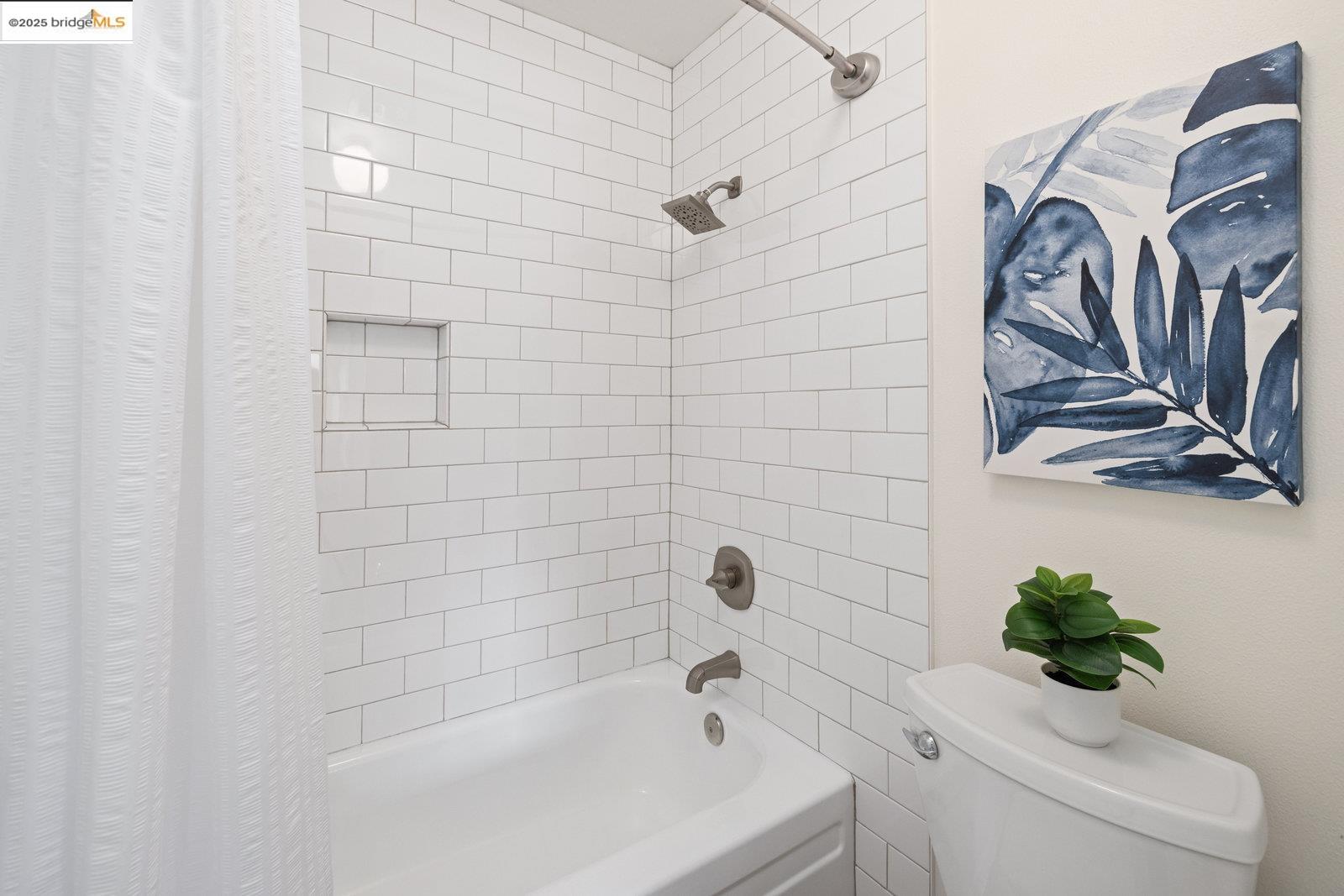 Photo #27: 41115908 Listing: Photo #27