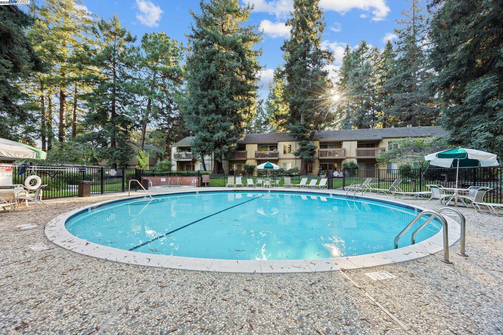 Detail Gallery Image 38 of 45 For 505 Cypress Point Drive #137,  Mountain View,  CA 94043 - 1 Beds | 1 Baths