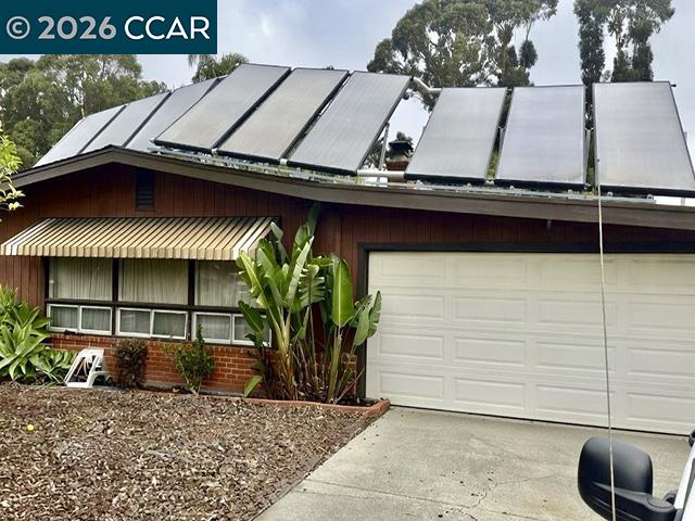 Detail Gallery Image 2 of 49 For 362 Summit Ct, Pinole,  CA 94564 - 3 Beds | 2 Baths