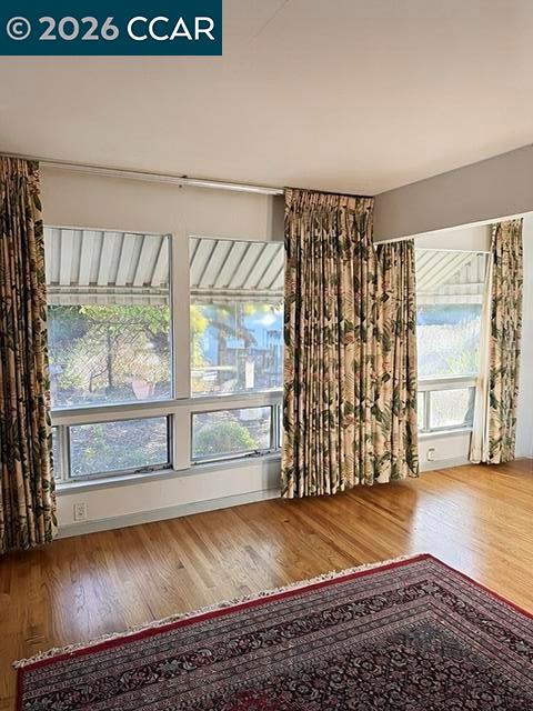 Detail Gallery Image 11 of 49 For 362 Summit Ct, Pinole,  CA 94564 - 3 Beds | 2 Baths