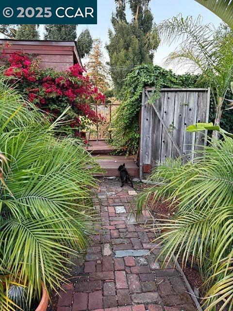 Detail Gallery Image 55 of 57 For 362 Summit Ct, Pinole,  CA 94564 - 3 Beds | 2 Baths