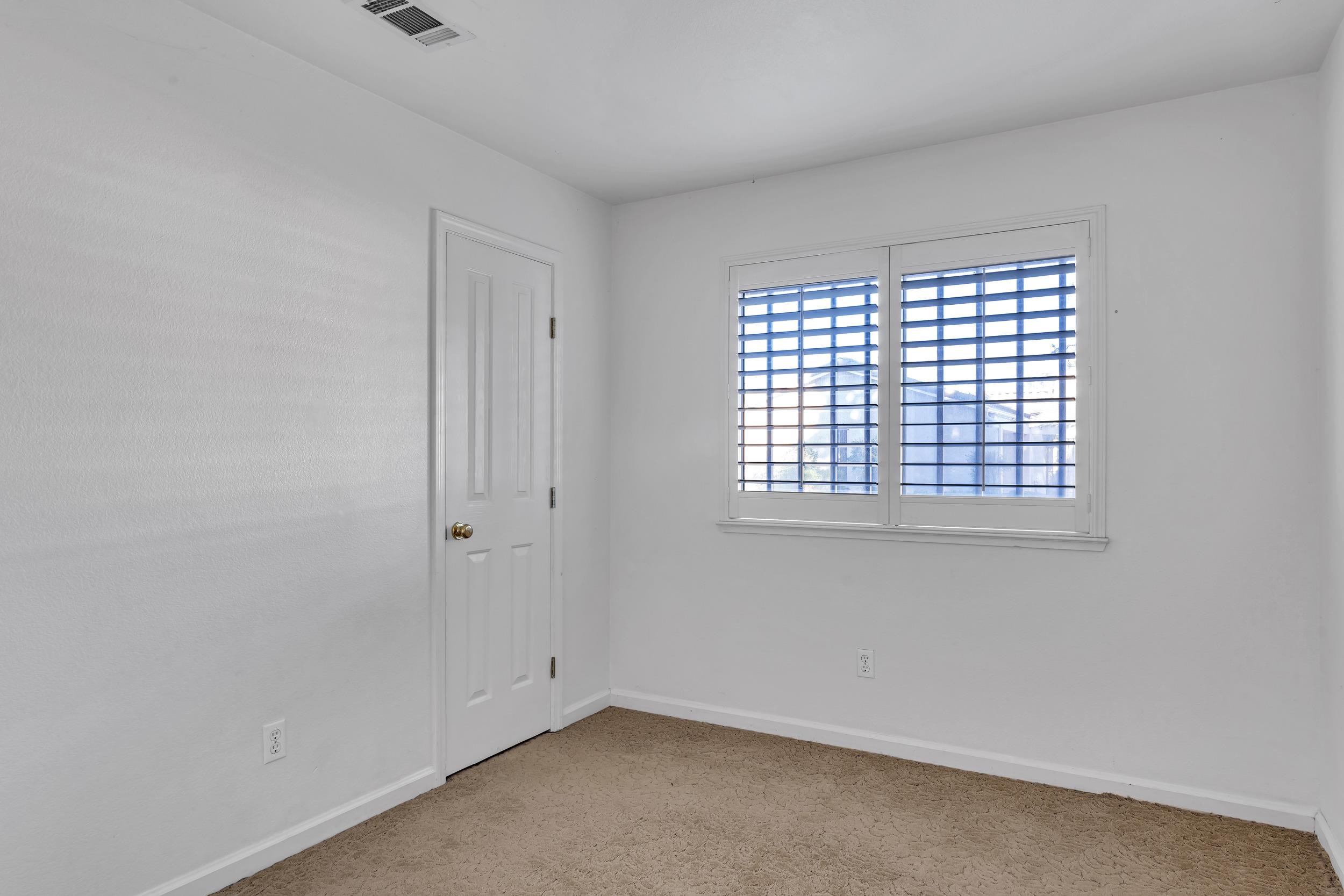 Detail Gallery Image 6 of 22 For 3735 Ignacio Cir, Stockton,  CA 95209 - 3 Beds | 2 Baths