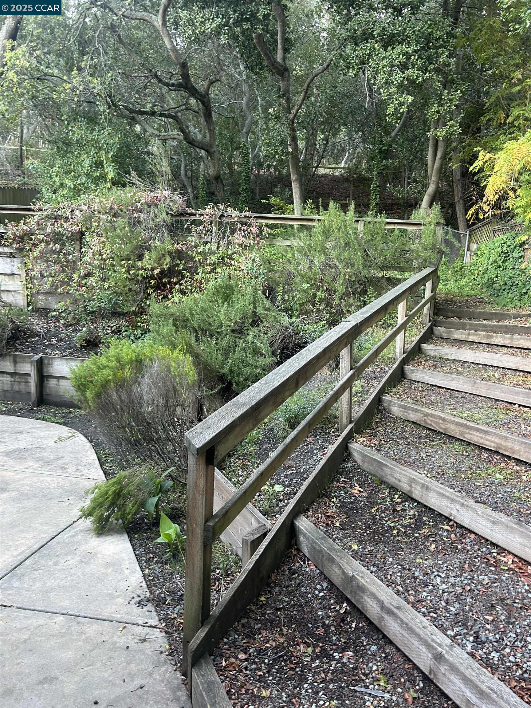 Detail Gallery Image 12 of 14 For 2032 Donald Dr., Moraga,  CA 94556 - 3 Beds | 2 Baths