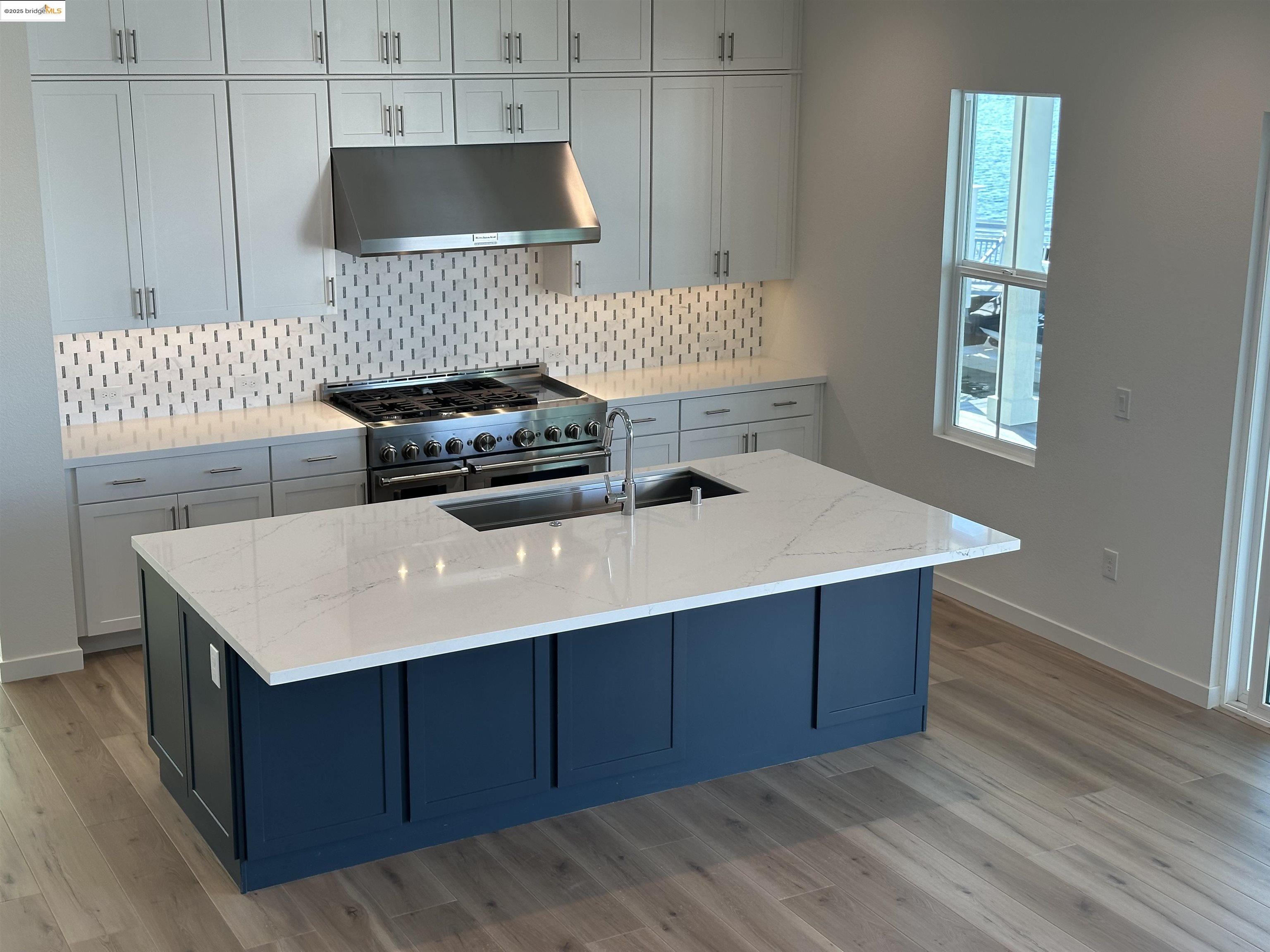 Detail Gallery Image 4 of 18 For 689 Point Place, Bethel Island,  CA 94511 - 4 Beds | 4/1 Baths