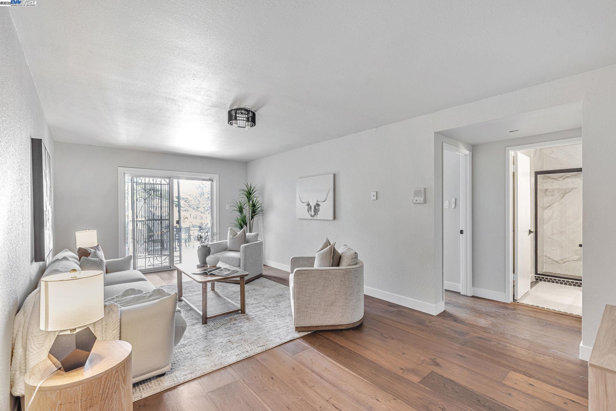 Detail Gallery Image 7 of 33 For 750 Mansell St, San Francisco,  CA 94134 - 4 Beds | 2 Baths