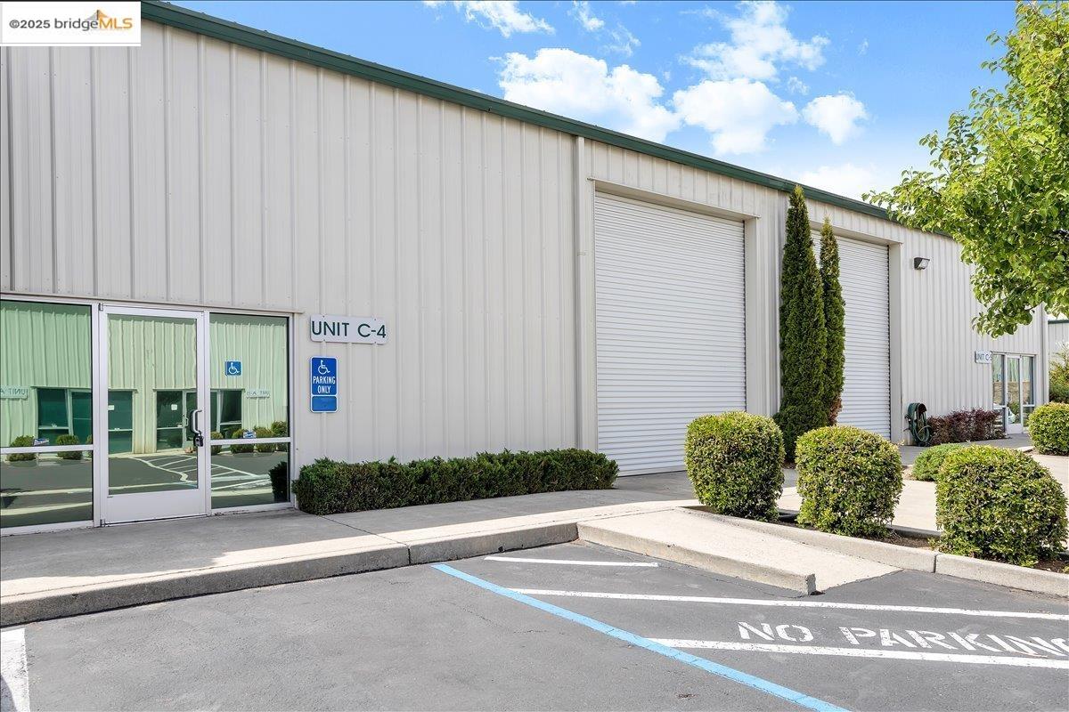 Detail Gallery Image 2 of 18 For 18855 Microtronics C4 Way, Sonora,  CA 95370 - – Beds | – Baths