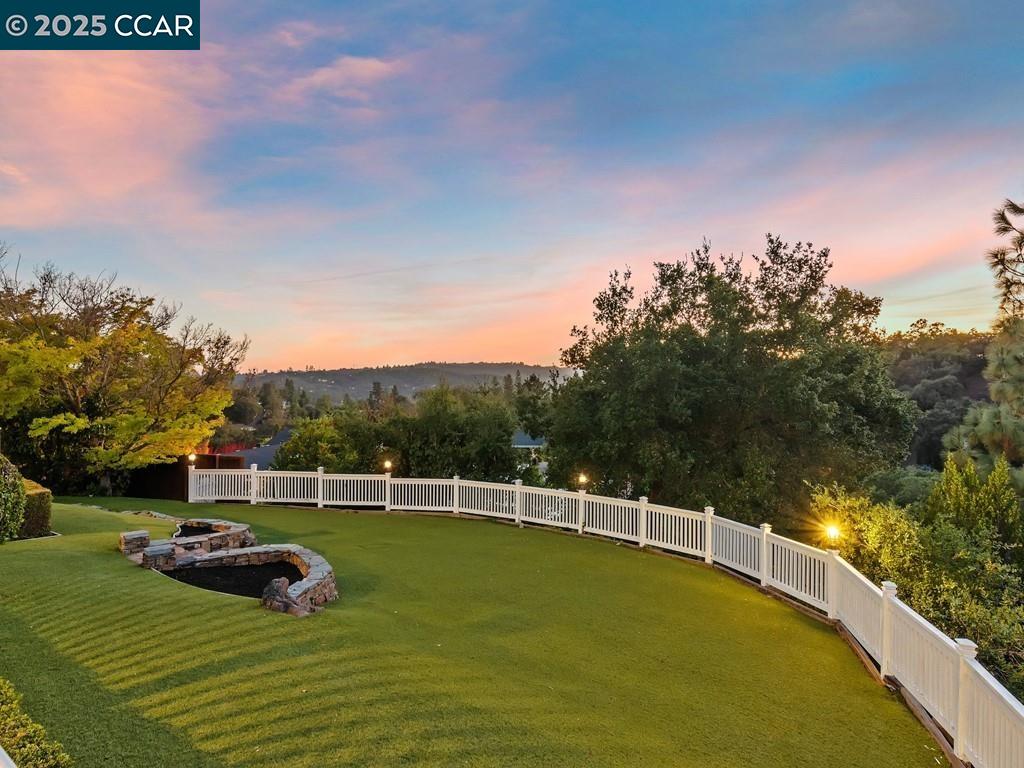 Detail Gallery Image 45 of 52 For 30 Presher Way, Lafayette,  CA 94549-3029 - 5 Beds | 2/1 Baths