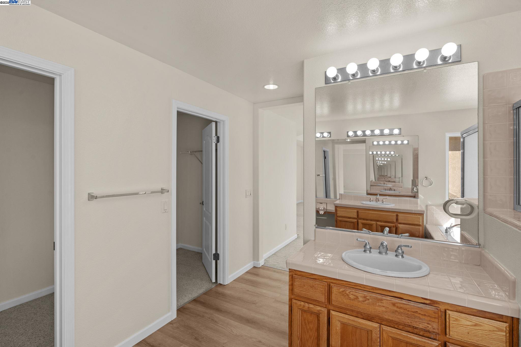 Detail Gallery Image 32 of 47 For 15619 Baypoint Ave, San Leandro,  CA 94579 - 4 Beds | 2/1 Baths